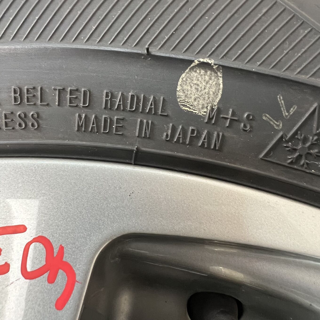 タイヤのみ]スタッドレスタイヤ 205/60R16 GOODYEAR ICE NAVI 6 4本