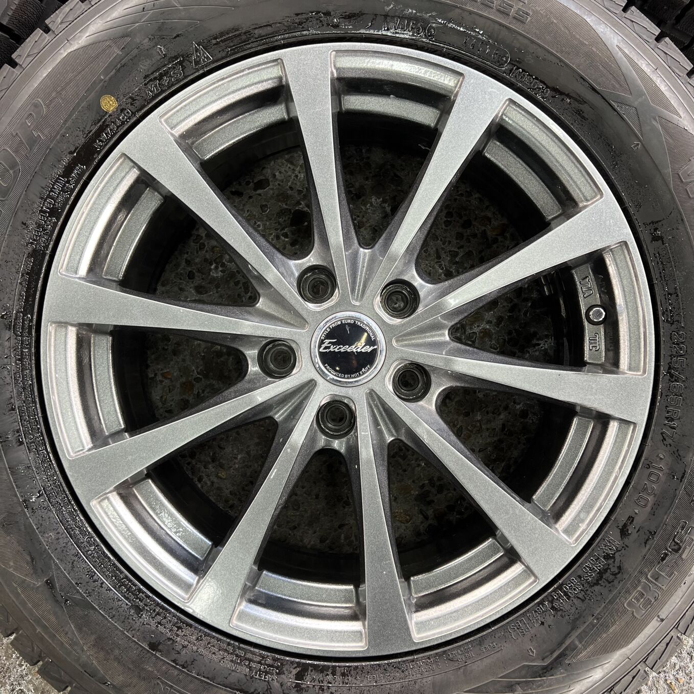 セット]HOT STUFF 17インチ + DUNLOP スタッドレスタイヤ 225/65R17 