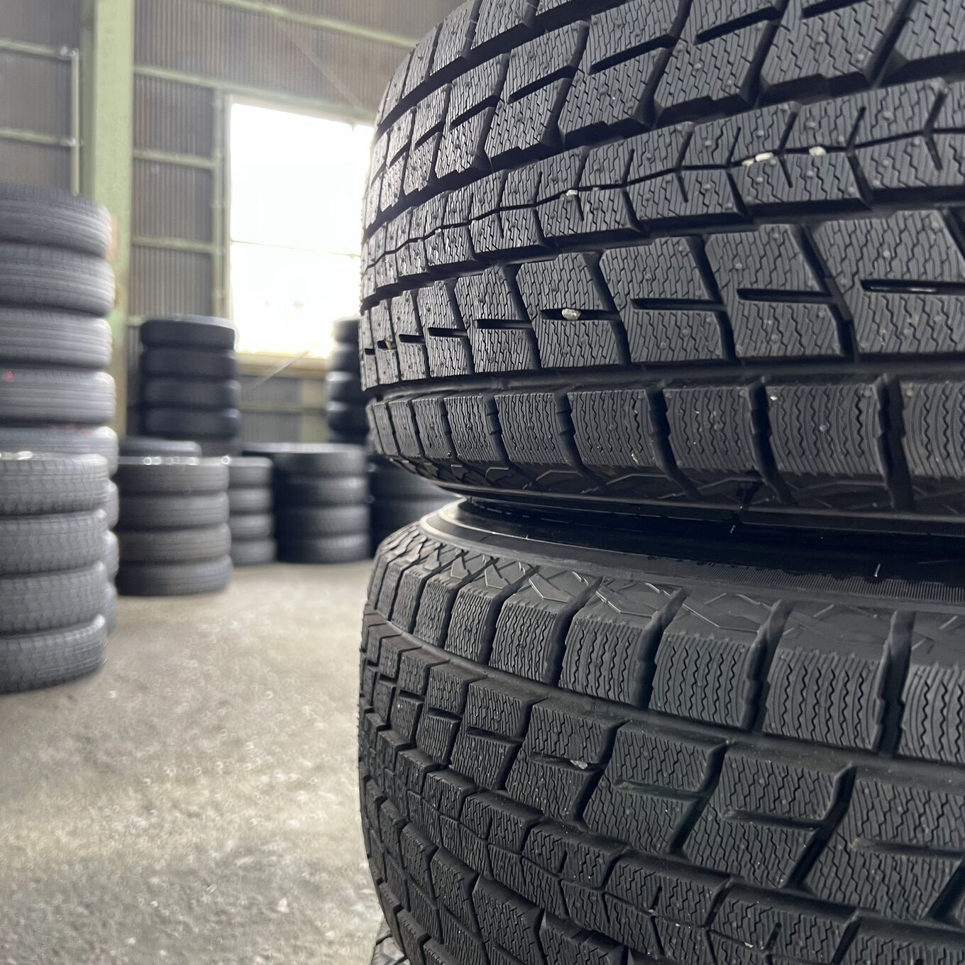 タイヤのみ]スタッドレスタイヤ 225/65R17 DUNLOP WINTER MAXX SJ8 4本