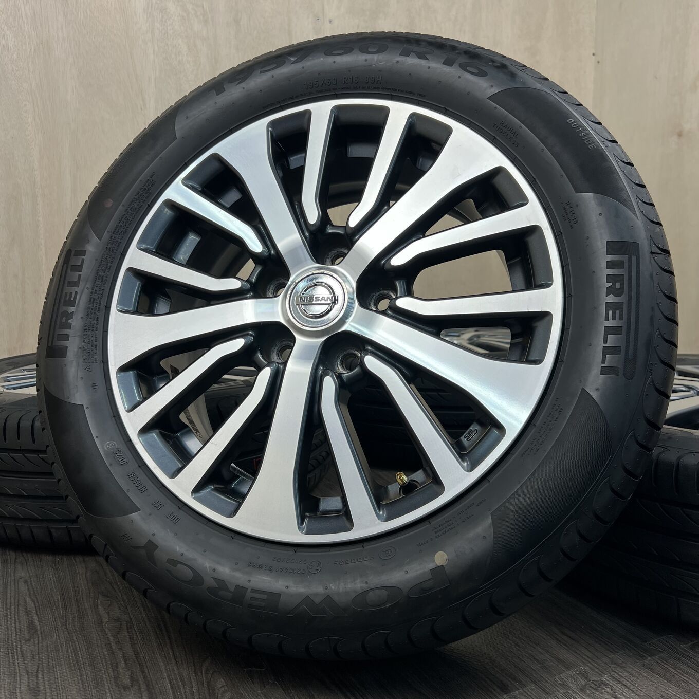 [セット]NISSAN 16インチ + PIRELLI サマータイヤ 195/60R16 #4S40426 46,651円