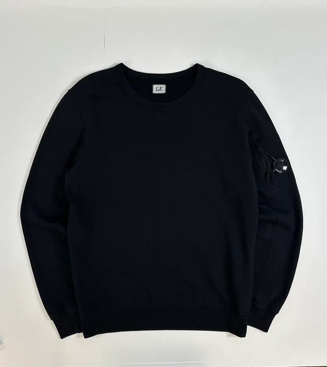 C.P. COMPANY シーピーカンパニー レンズ スウェット M ブラック (起毛なし)