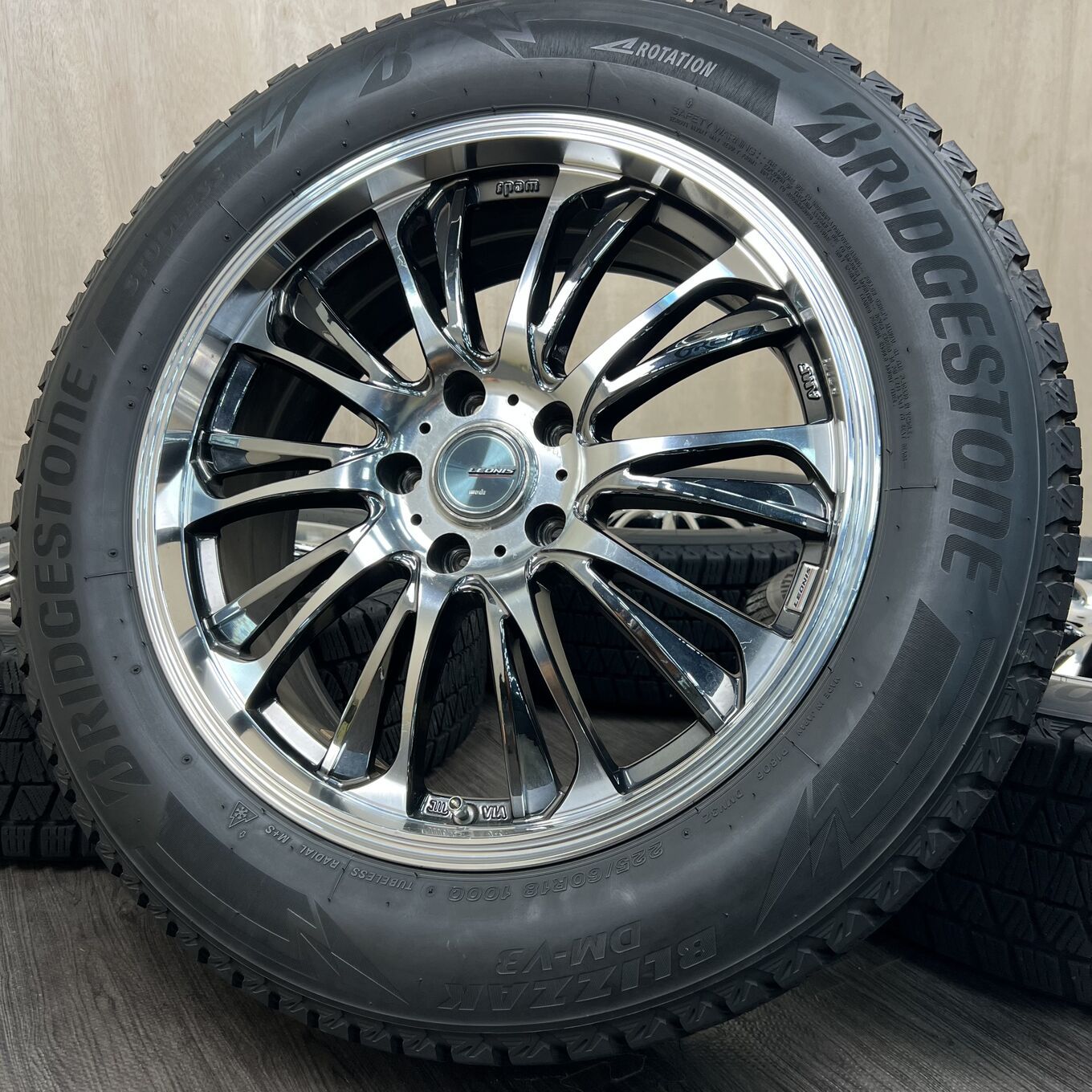 [セット]WEDS 18インチ + BRIDGESTONE スタッドレスタイヤ 225/60R18 #57S40426