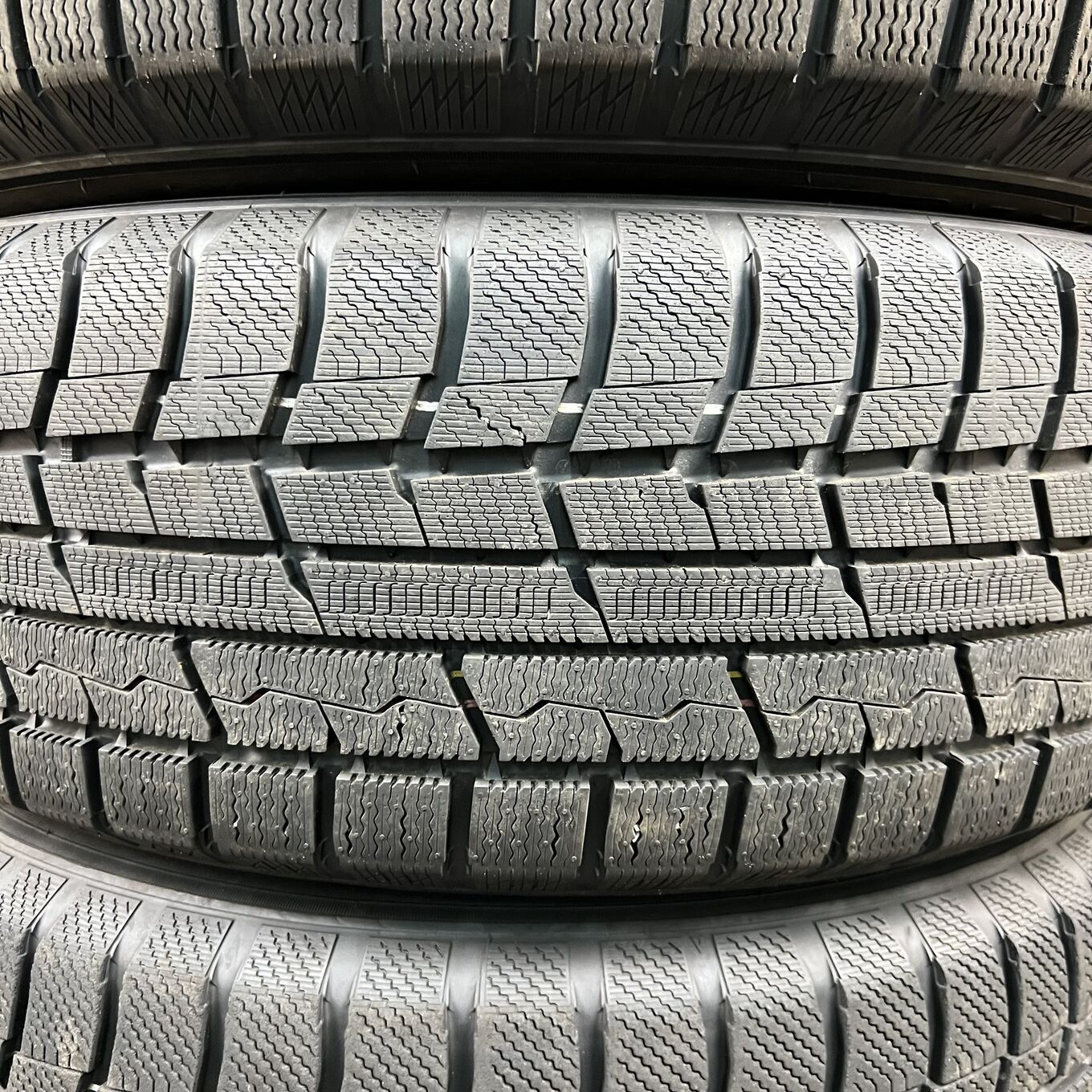 タイヤのみ]スタッドレスタイヤ 225/60R17 TOYO TRANPATH TX 4本セット