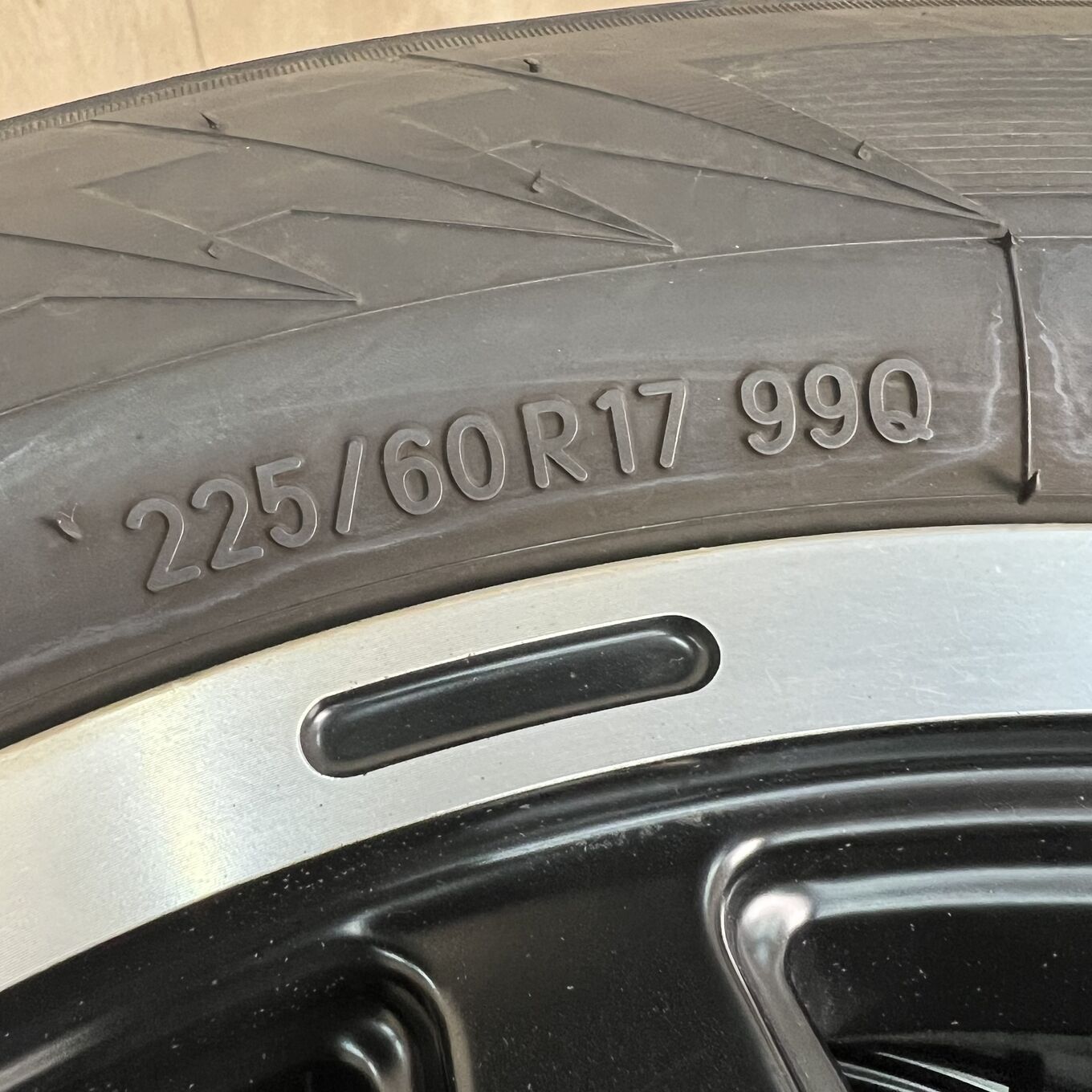 タイヤのみ]スタッドレスタイヤ 225/60R17 TOYO TRANPATH TX 4本セット 