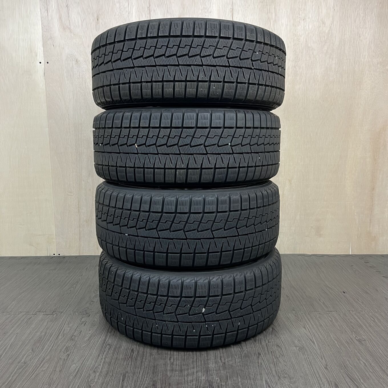 [タイヤのみ]スタッドレスタイヤ 225/40R18 YOKOHAMA ICE GUARD IG70 4本セット #59T40426