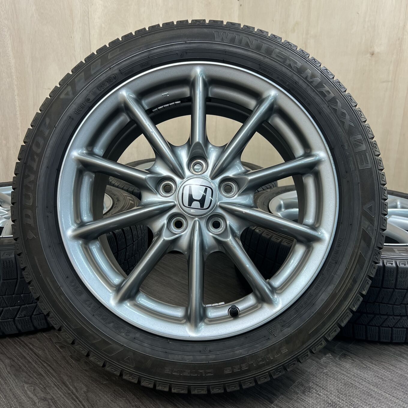セット]HONDA 17インチ + DUNLOP スタッドレスタイヤ 205/55R17