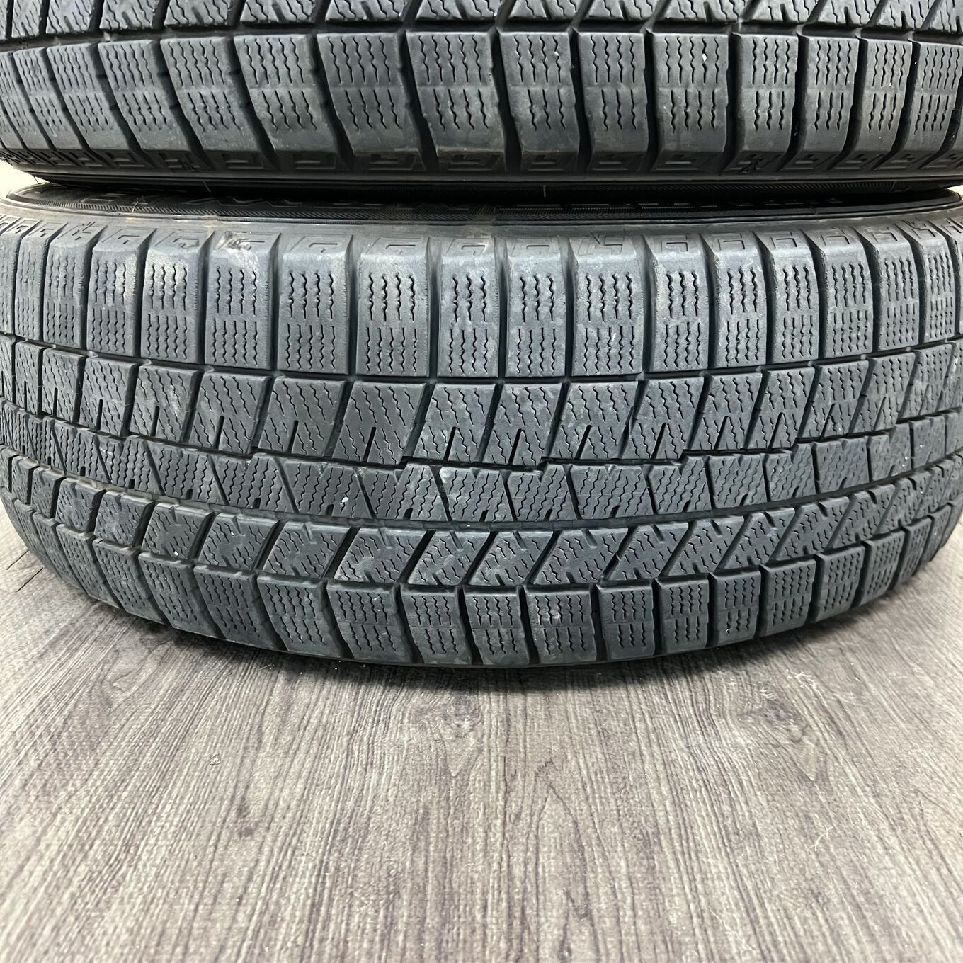 セット]HONDA 17インチ + DUNLOP スタッドレスタイヤ 205/55R17