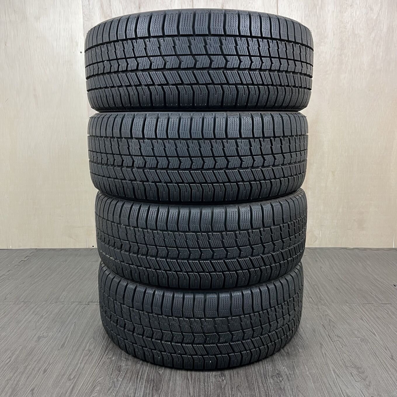 タイヤのみ]スタッドレスタイヤ 225/40R18 GOODYEAR ICE NAVI 8 4本