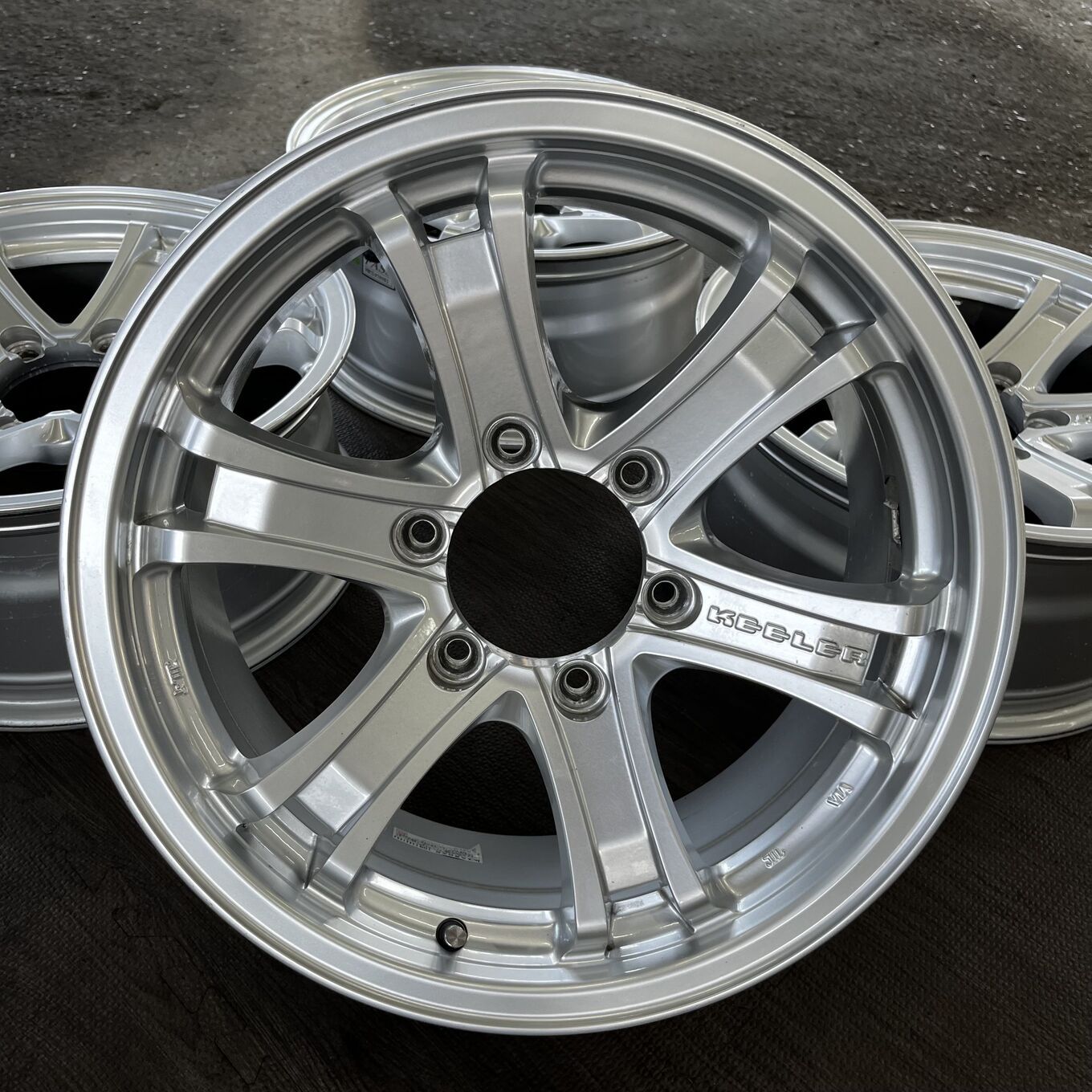 ホイールのみ] ホイール 17インチ WEDS KEELER 6x139.7 #698D40325
