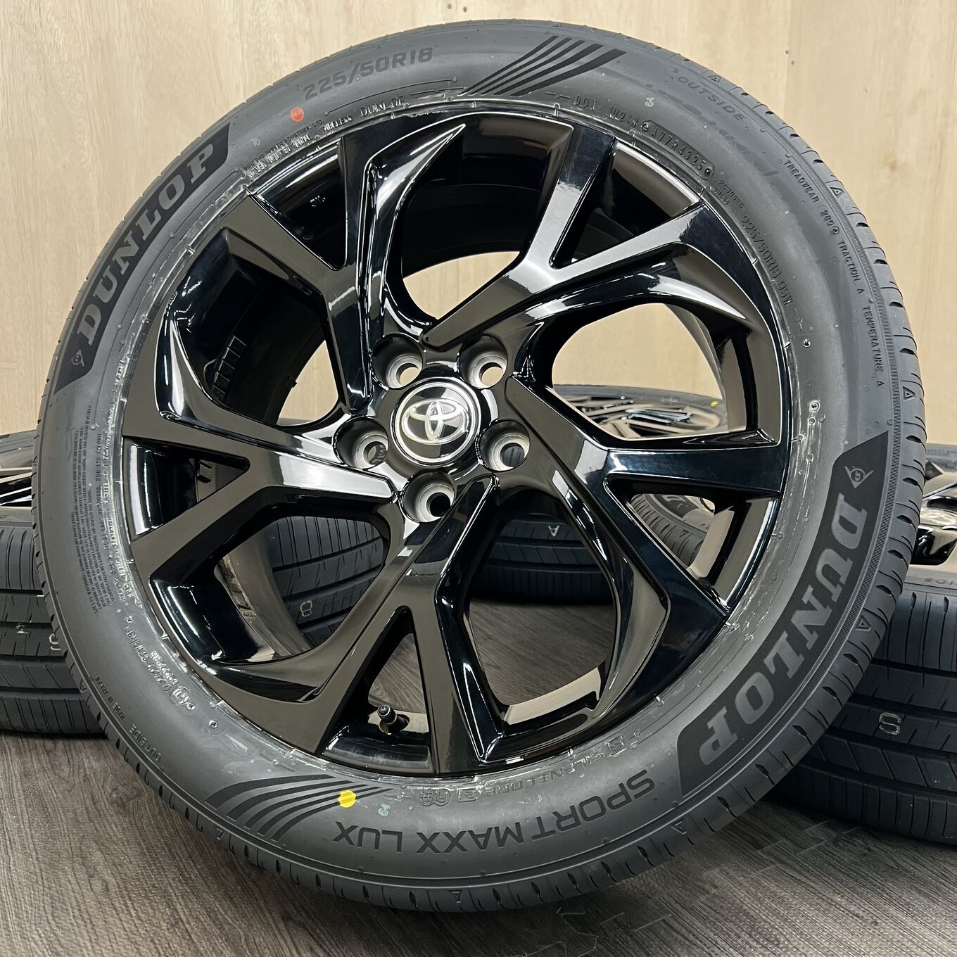 [セット]TOYOTA 18インチ + DUNLOP サマータイヤ 225/50R18 #71S40426