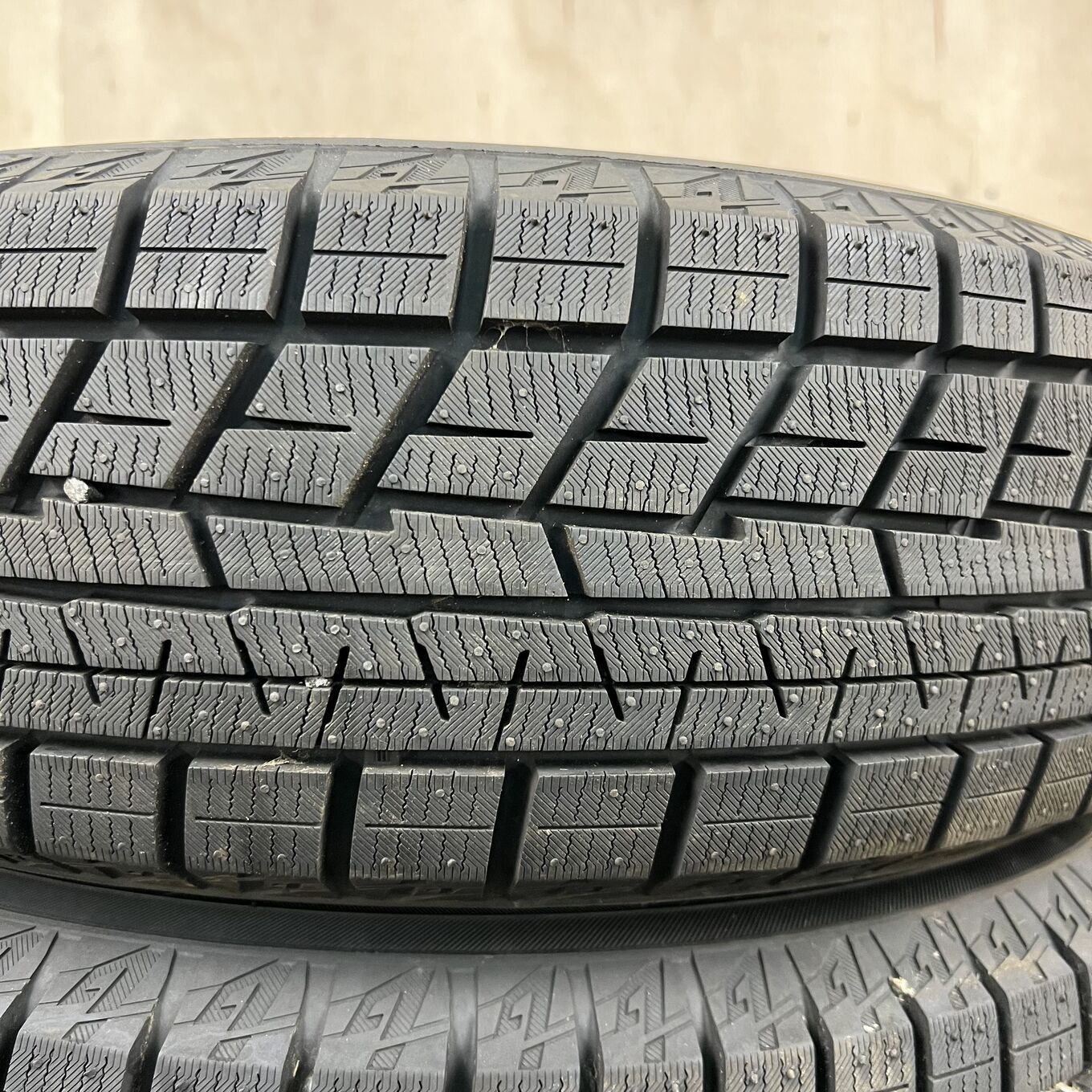 YOKOHAMA 195/70R14 スタッドレスタイヤ4本セット 楽天市場】ヨコハマ 