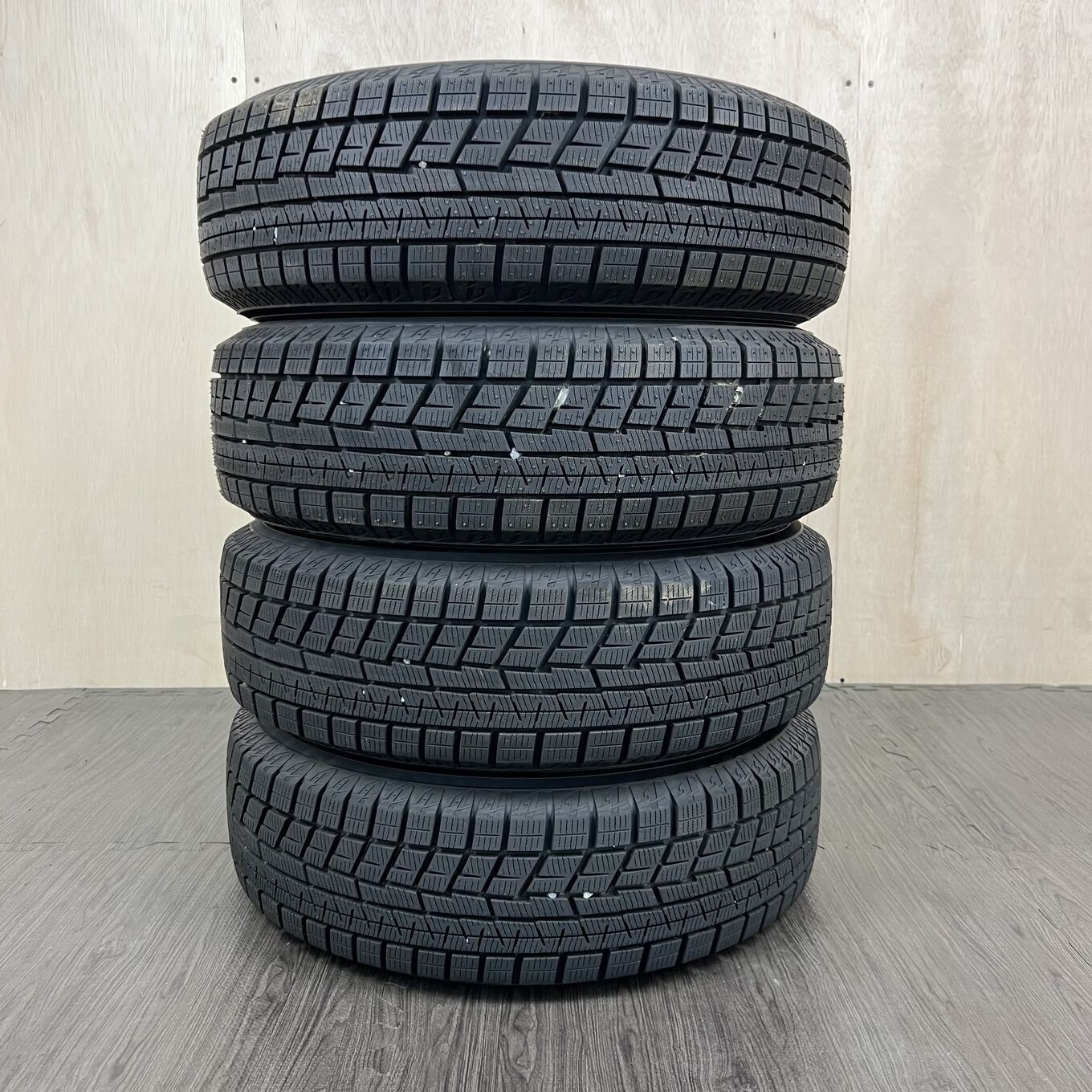 タイヤのみ]スタッドレスタイヤ 175/70R14 YOKOHAMA ICE GUARD IG60 4