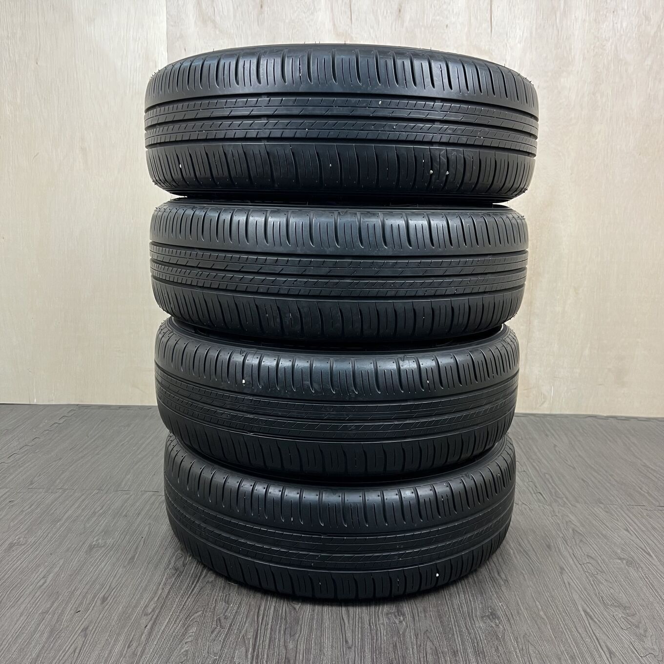 タイヤのみ]サマータイヤ 195/60R17 DUNLOP ENASAVE EC300+ 4本セット 
