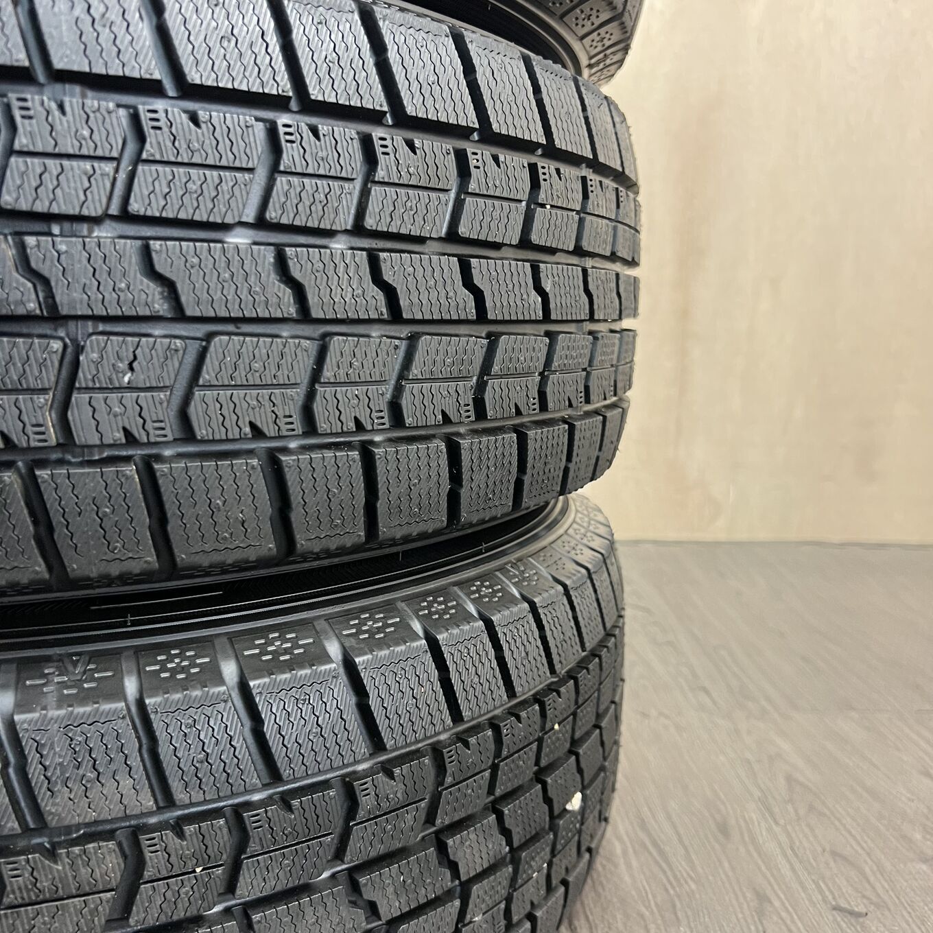 タイヤのみ]スタッドレスタイヤ 215/65R16 GOODYEAR ICE NAVI 7 4本