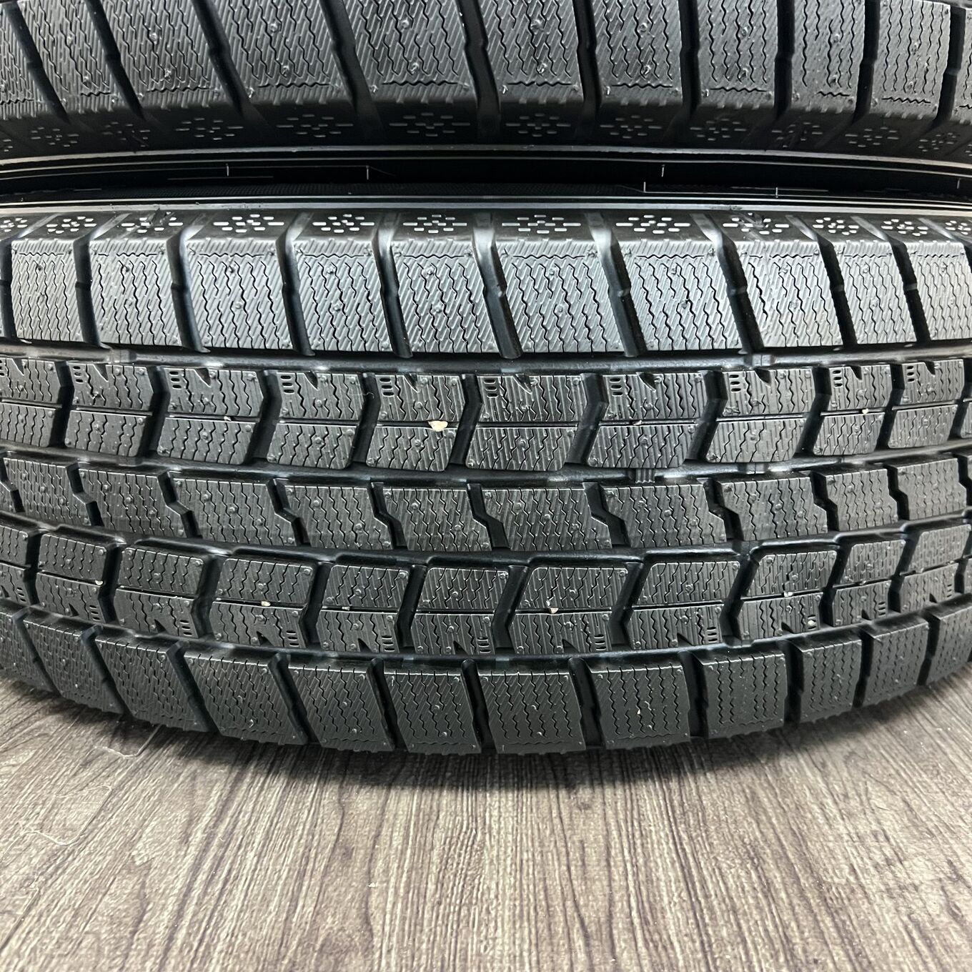 タイヤのみ]スタッドレスタイヤ 215/65R16 GOODYEAR ICE NAVI 7 4本