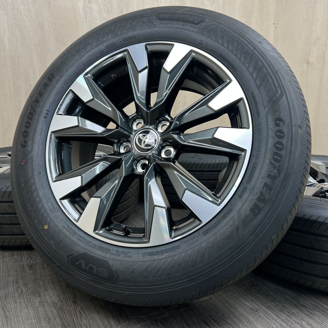 [セット]TOYOTA 18インチ + GOODYEAR サマータイヤ 235/60R18 #8S40426