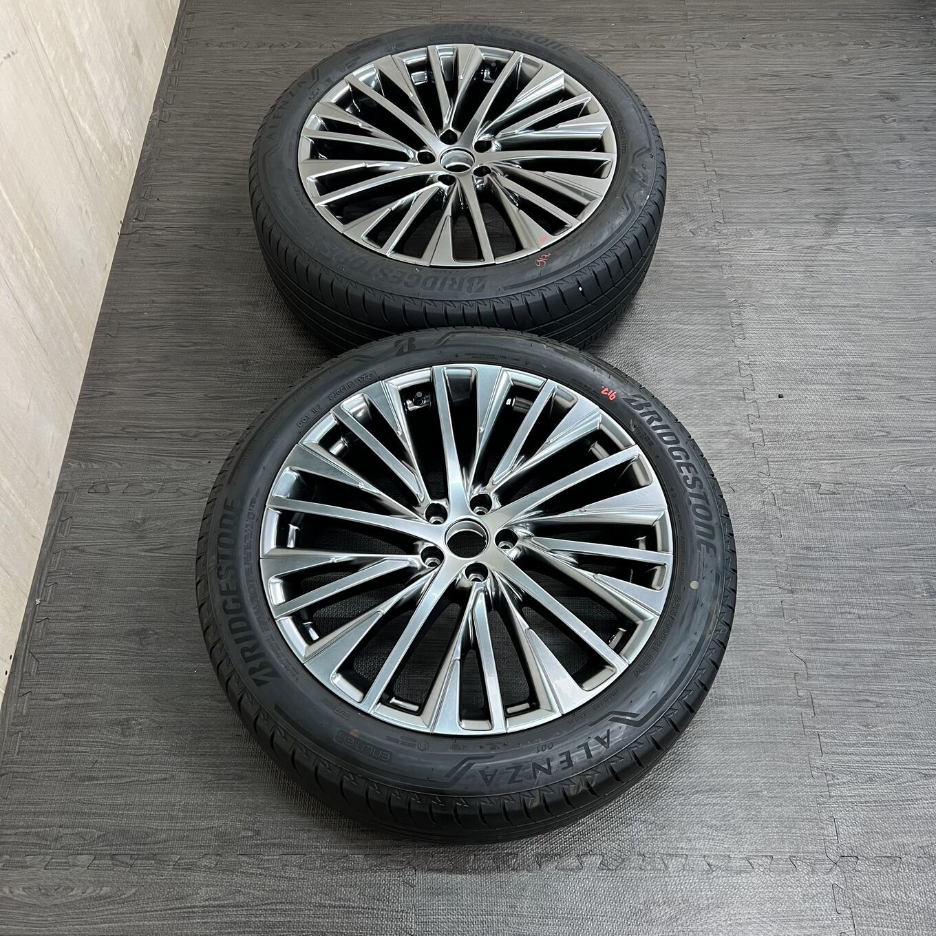 セット]LEXUS 21インチ + BRIDGESTONE サマータイヤ 235/50R21