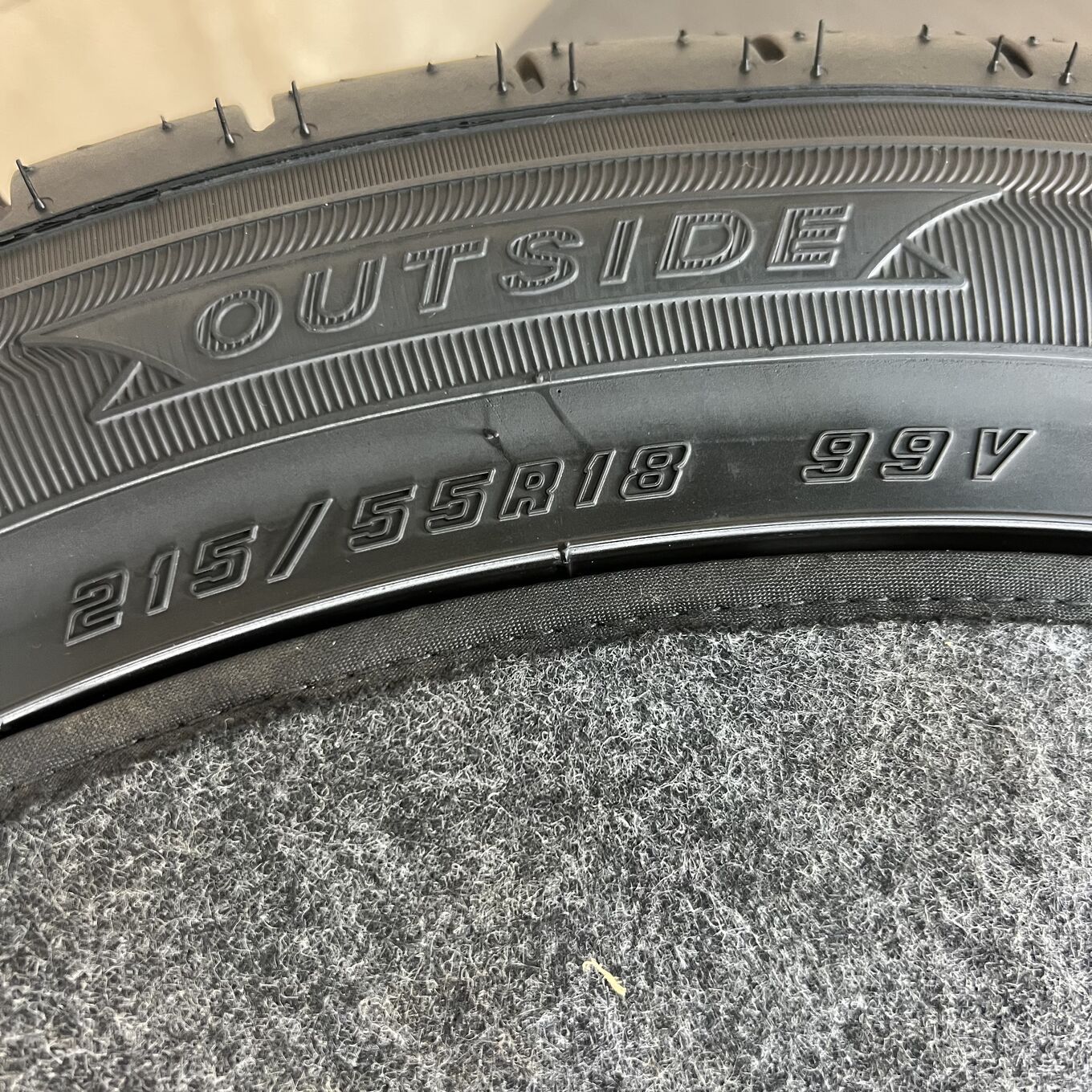 [タイヤのみ]サマータイヤ 215/55R18 GOODYEAR EAGLE RV F ECO 4本セット #93T40426