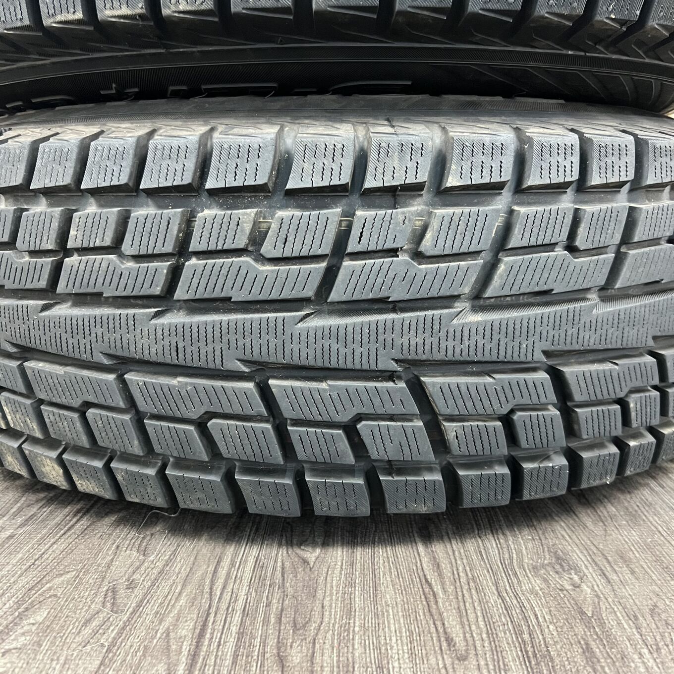 タイヤのみ]スタッドレスタイヤ 285/75R16 YOKOHAMA GEOLANDAR I/T-S 4 