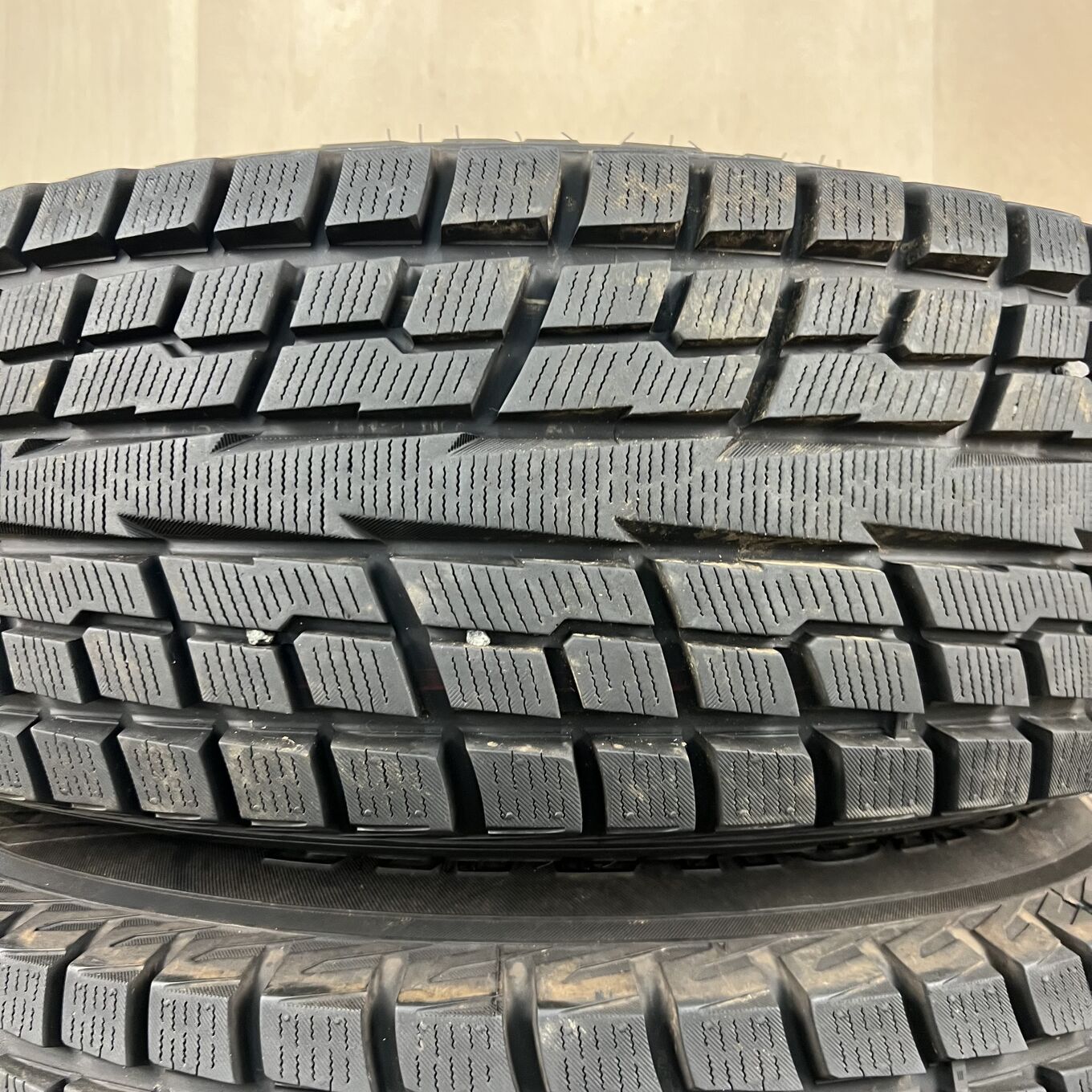 タイヤのみ]スタッドレスタイヤ 285/75R16 YOKOHAMA GEOLANDAR I/T-S 4 