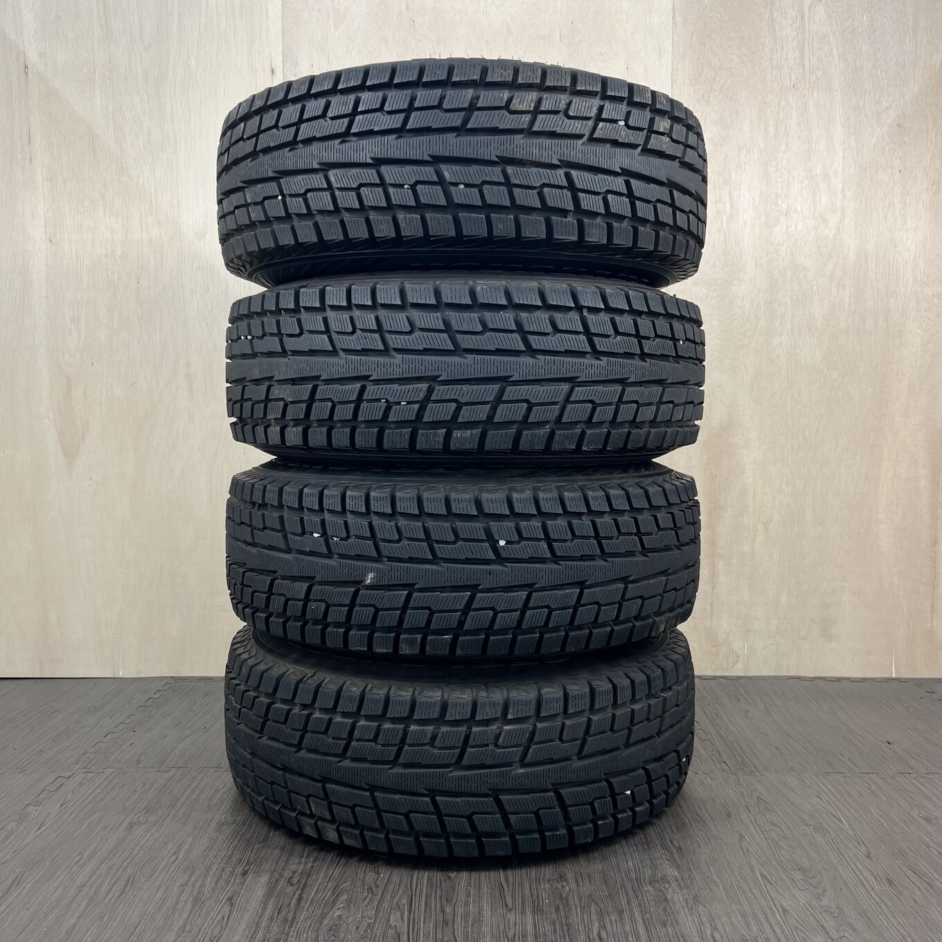 [タイヤのみ]スタッドレスタイヤ 285/75R16 YOKOHAMA GEOLANDAR I/T-S 4本セット #95T40426