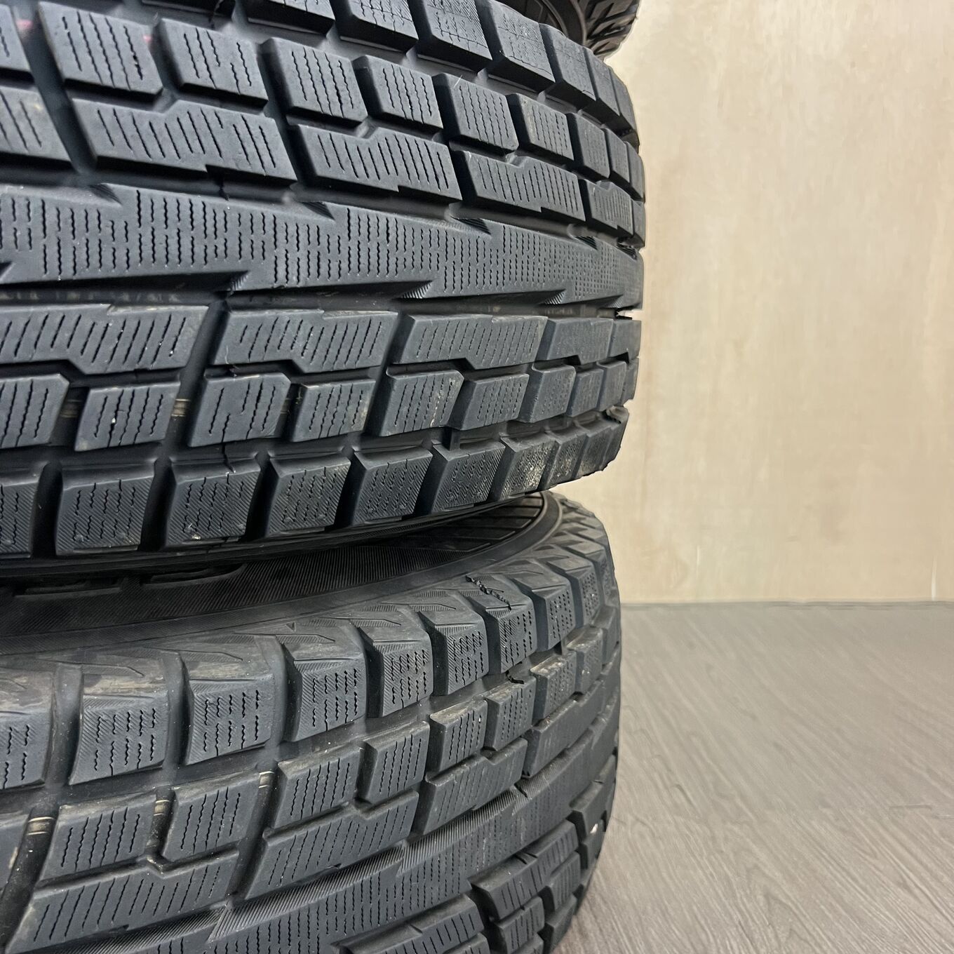 タイヤのみ]スタッドレスタイヤ 285/75R16 YOKOHAMA GEOLANDAR I/T-S 4 
