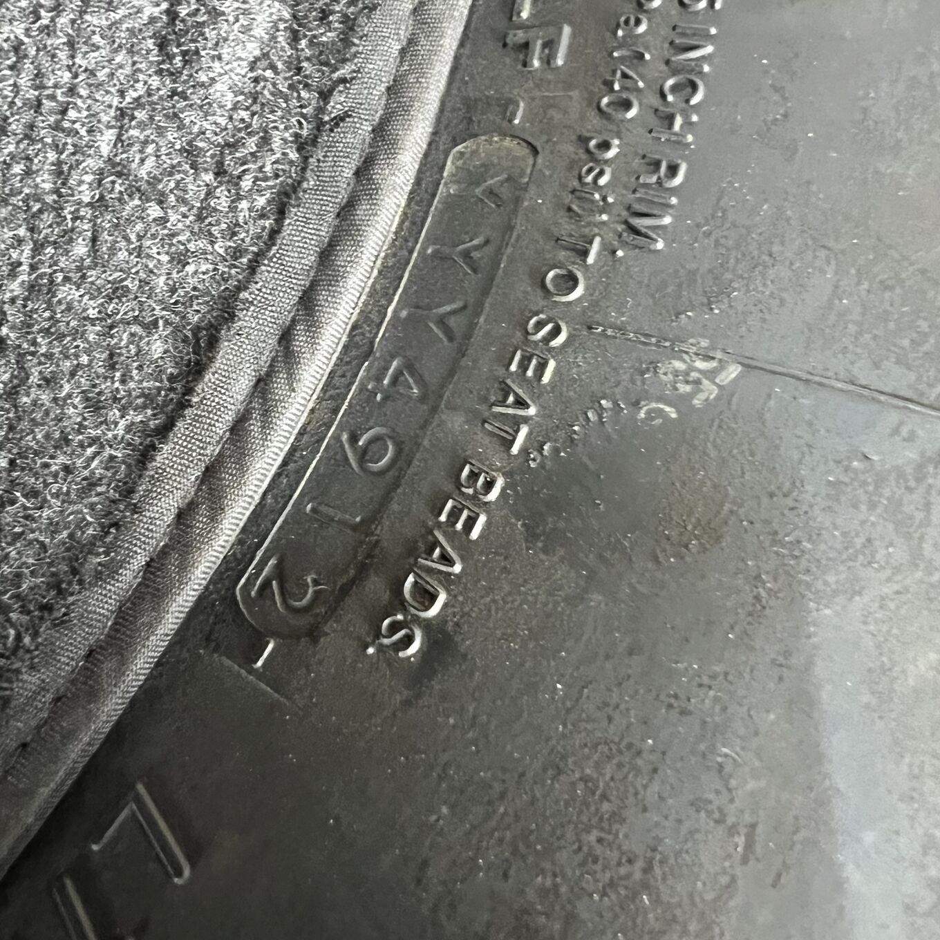タイヤのみ]スタッドレスタイヤ 285/75R16 YOKOHAMA GEOLANDAR I/T-S 4 