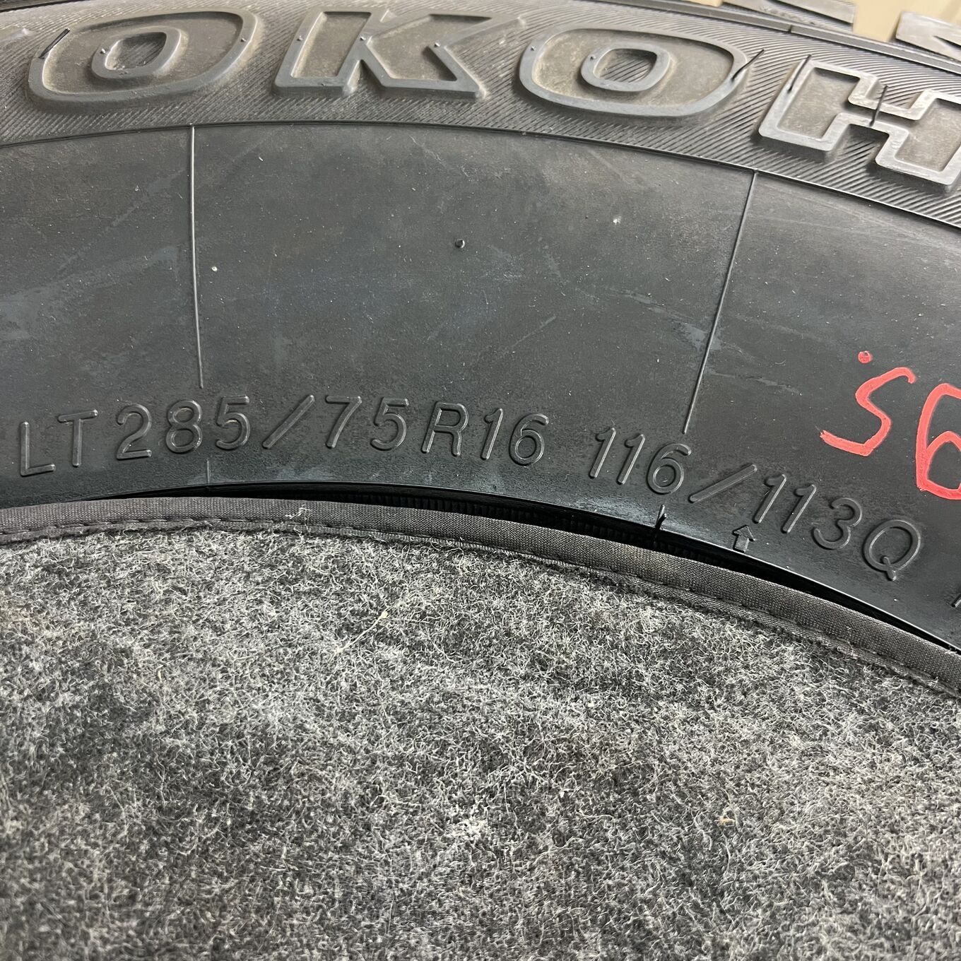 タイヤのみ]スタッドレスタイヤ 285/75R16 YOKOHAMA GEOLANDAR I/T-S 4 