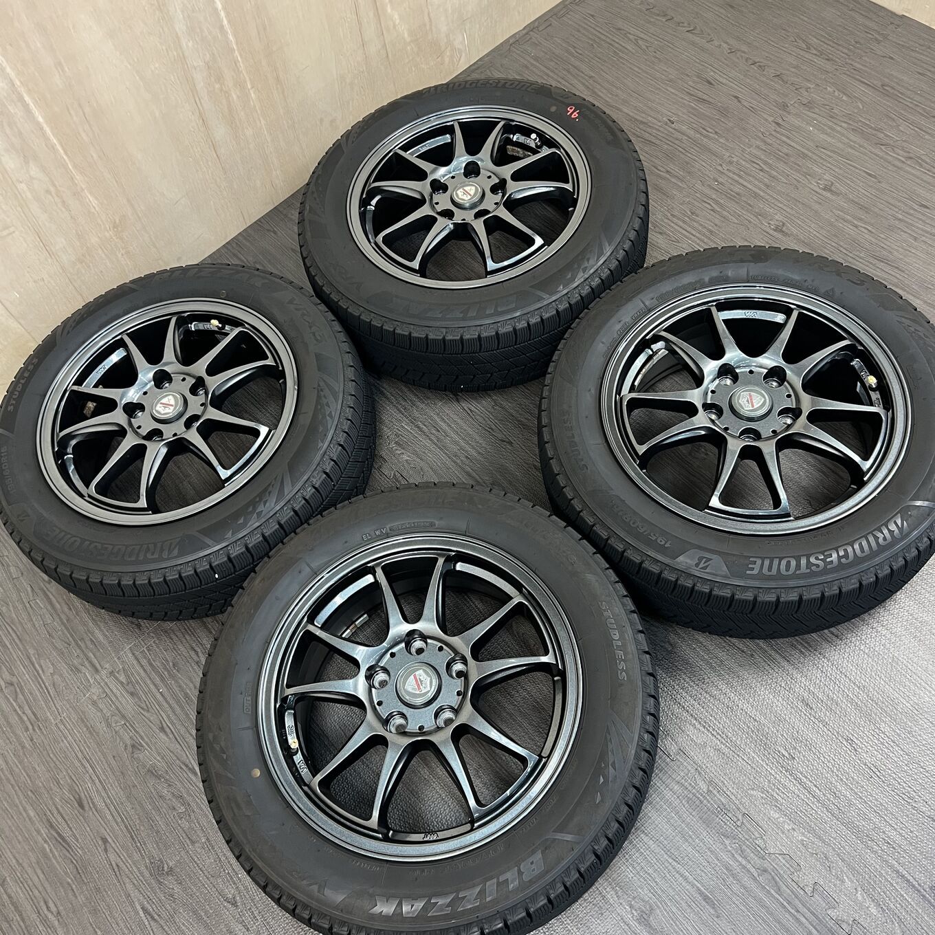 [セット]ESTROSA 16インチ + BRIDGESTONE スタッドレスタイヤ 195/60R16 #96S40426