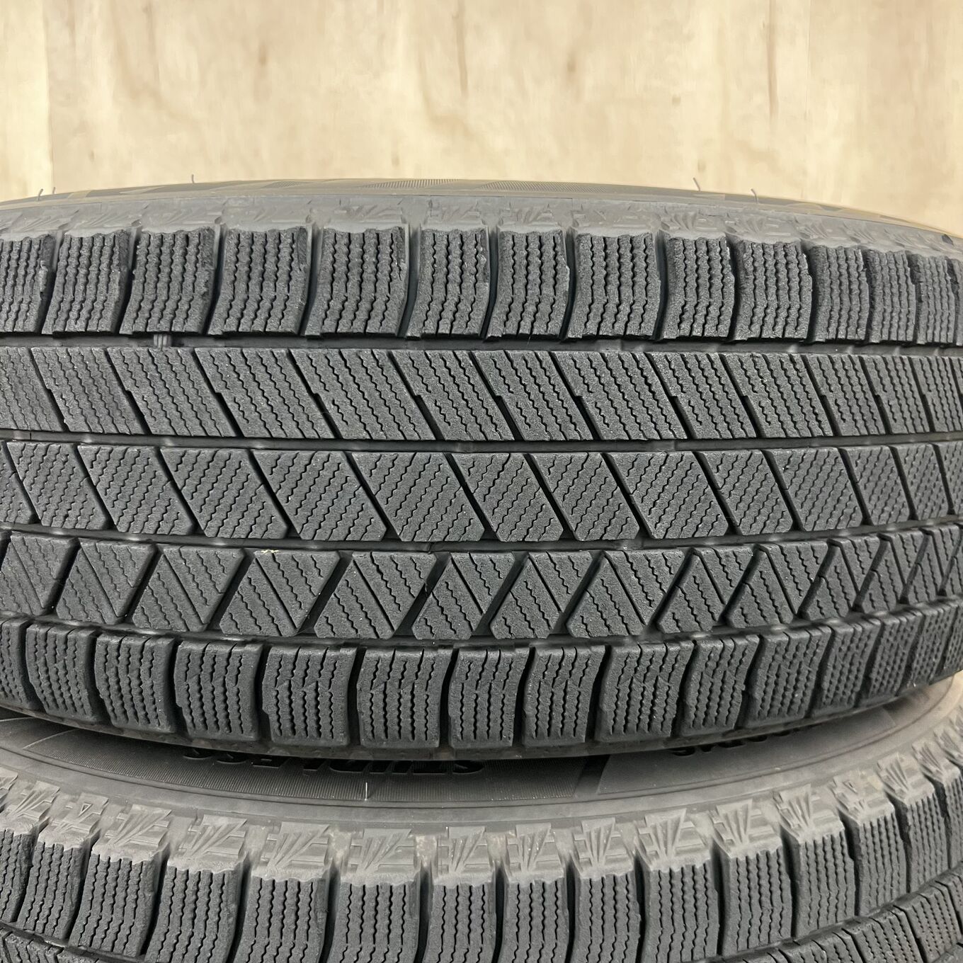 [セット]ESTROSA 16インチ + BRIDGESTONE スタッドレスタイヤ 195/60R16 #96S40426