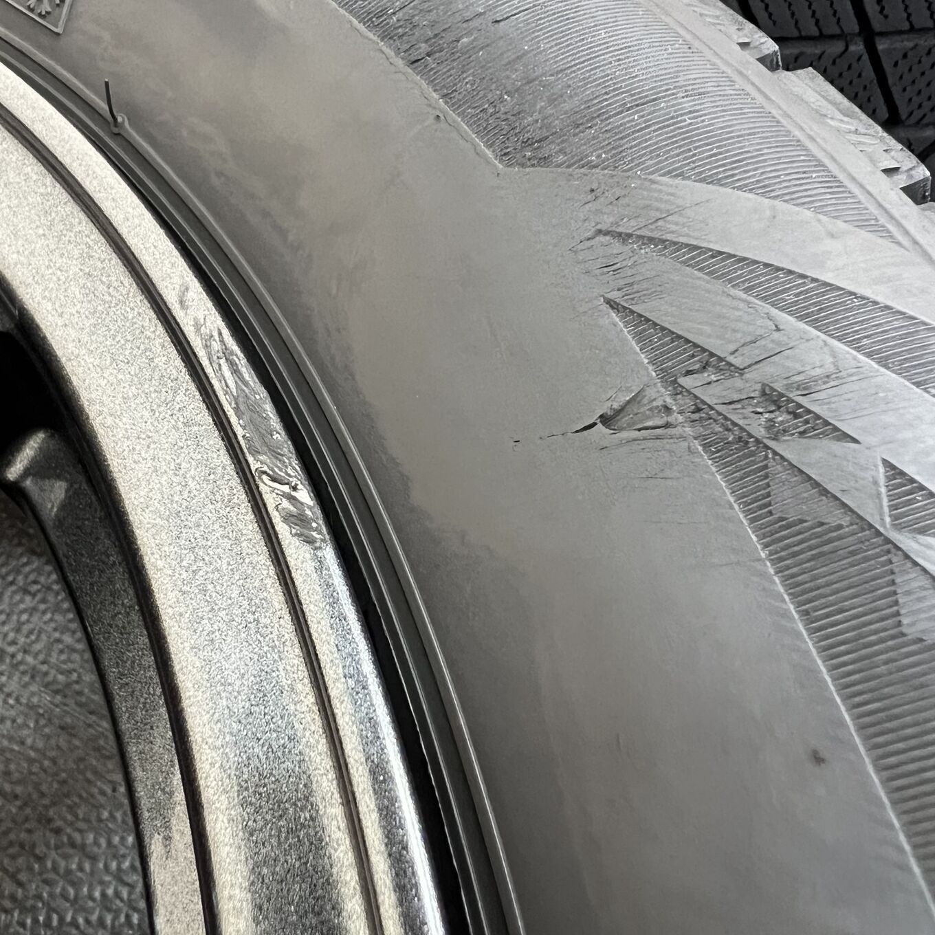 [セット]ESTROSA 16インチ + BRIDGESTONE スタッドレスタイヤ 195/60R16 #96S40426