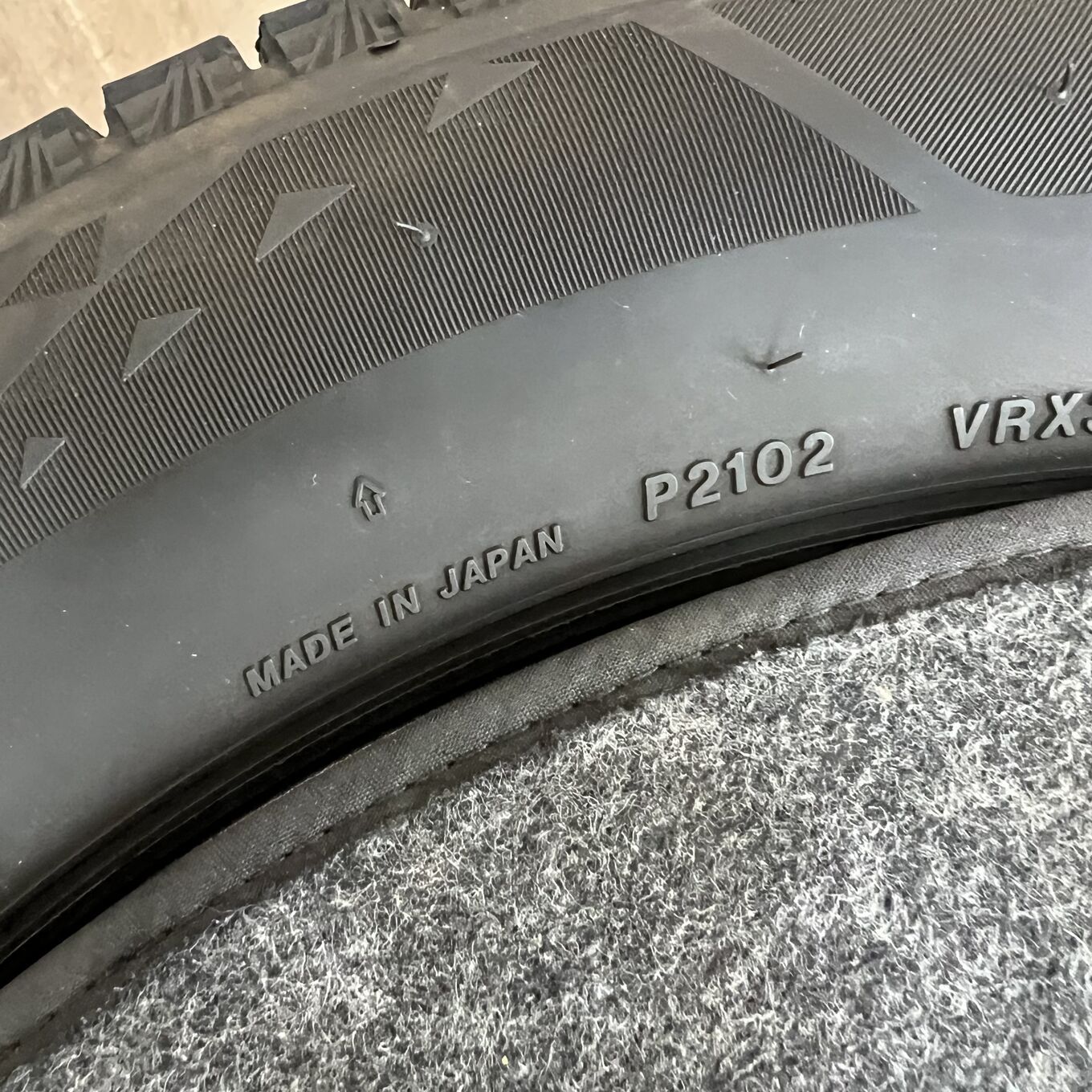 [セット]ESTROSA 16インチ + BRIDGESTONE スタッドレスタイヤ 195/60R16 #96S40426