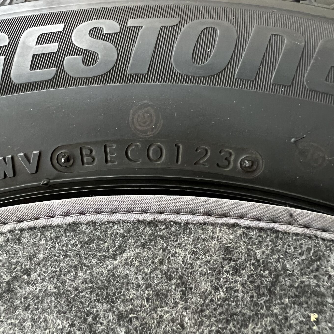 [セット]ESTROSA 16インチ + BRIDGESTONE スタッドレスタイヤ 195/60R16 #96S40426
