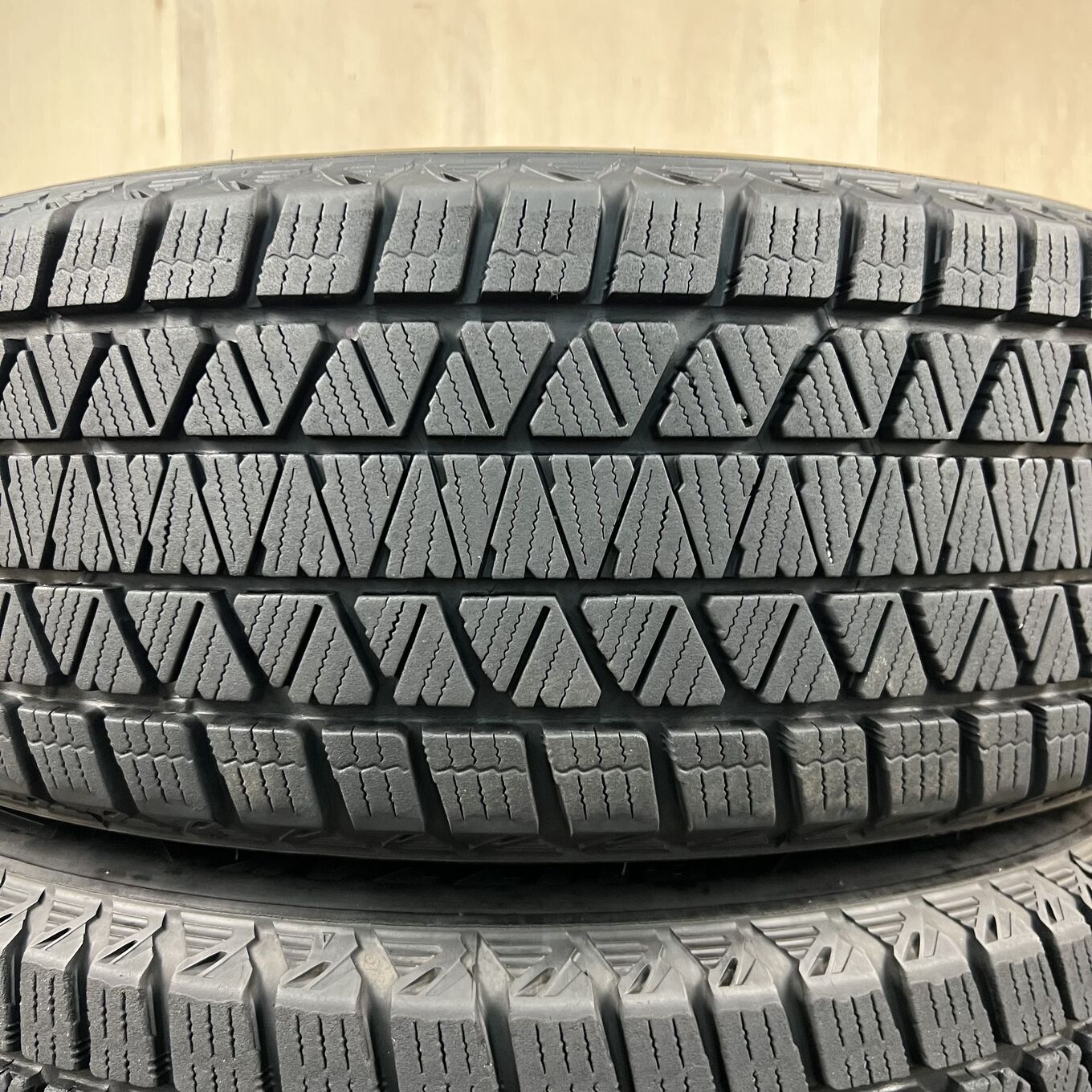 スタッドレスタイヤ セット]WEDS 17インチ + BRIDGESTONE スタッドレスタイヤ 225/65R17