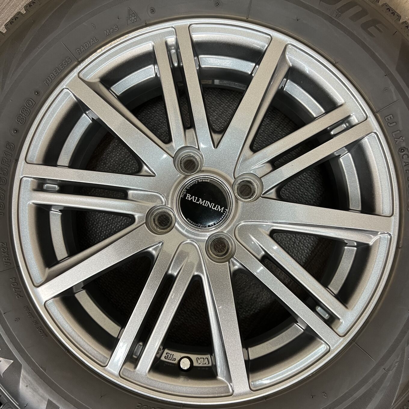 セット]BRIDGESTONE 15インチ + BRIDGESTONE スタッドレスタイヤ 185