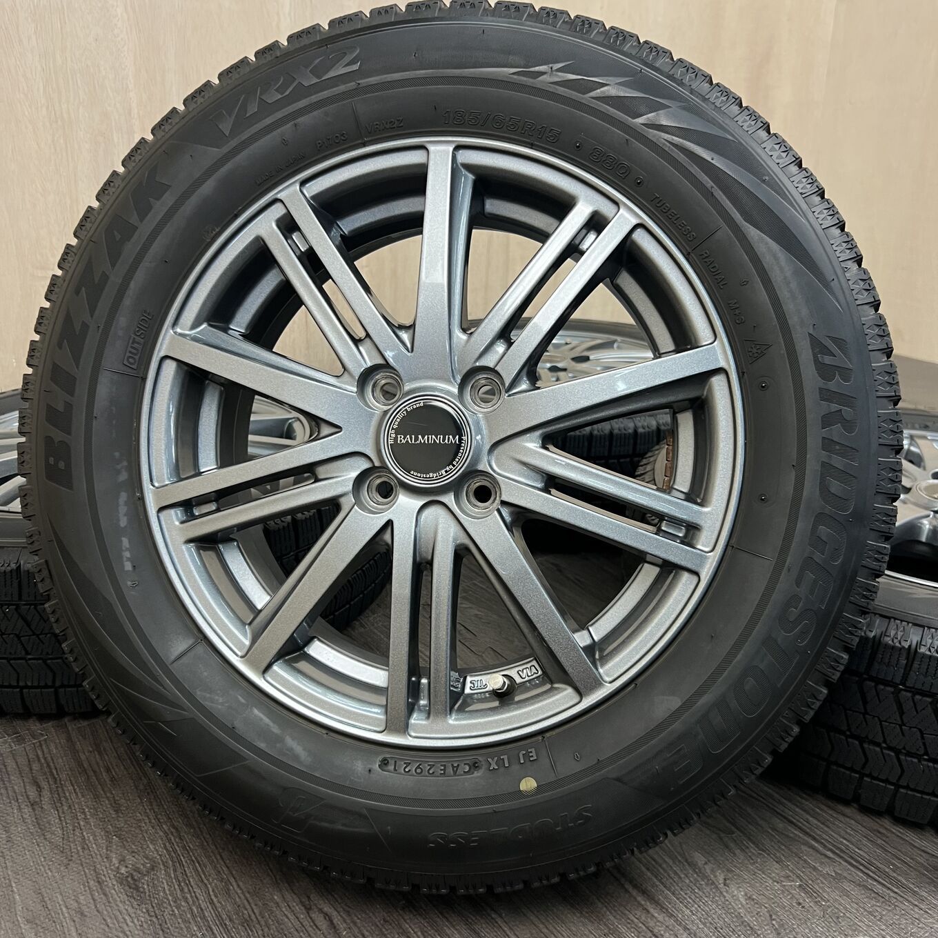セット]BRIDGESTONE 15インチ + BRIDGESTONE スタッドレスタイヤ 185