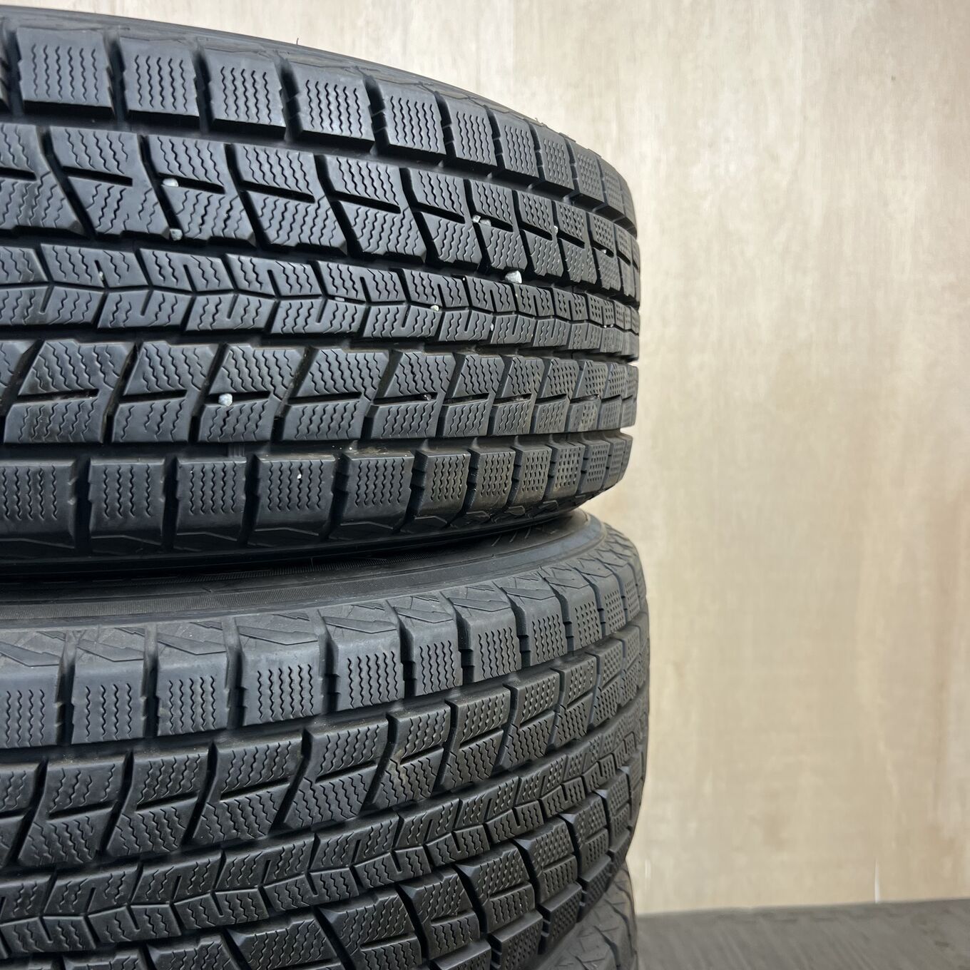 タイヤのみ]スタッドレスタイヤ 225/65R17 DUNLOP WINTERMAXX SJ8 4本 