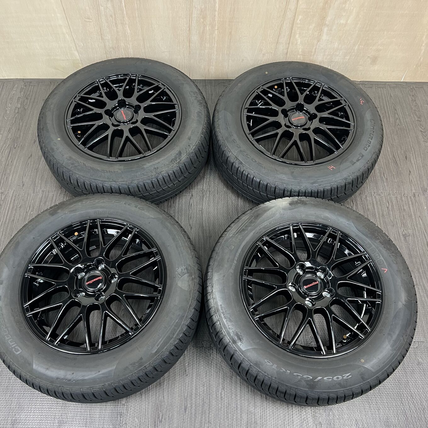 セット]HUMAN LINE 16インチ + PIRELLI サマータイヤ 205/65R16