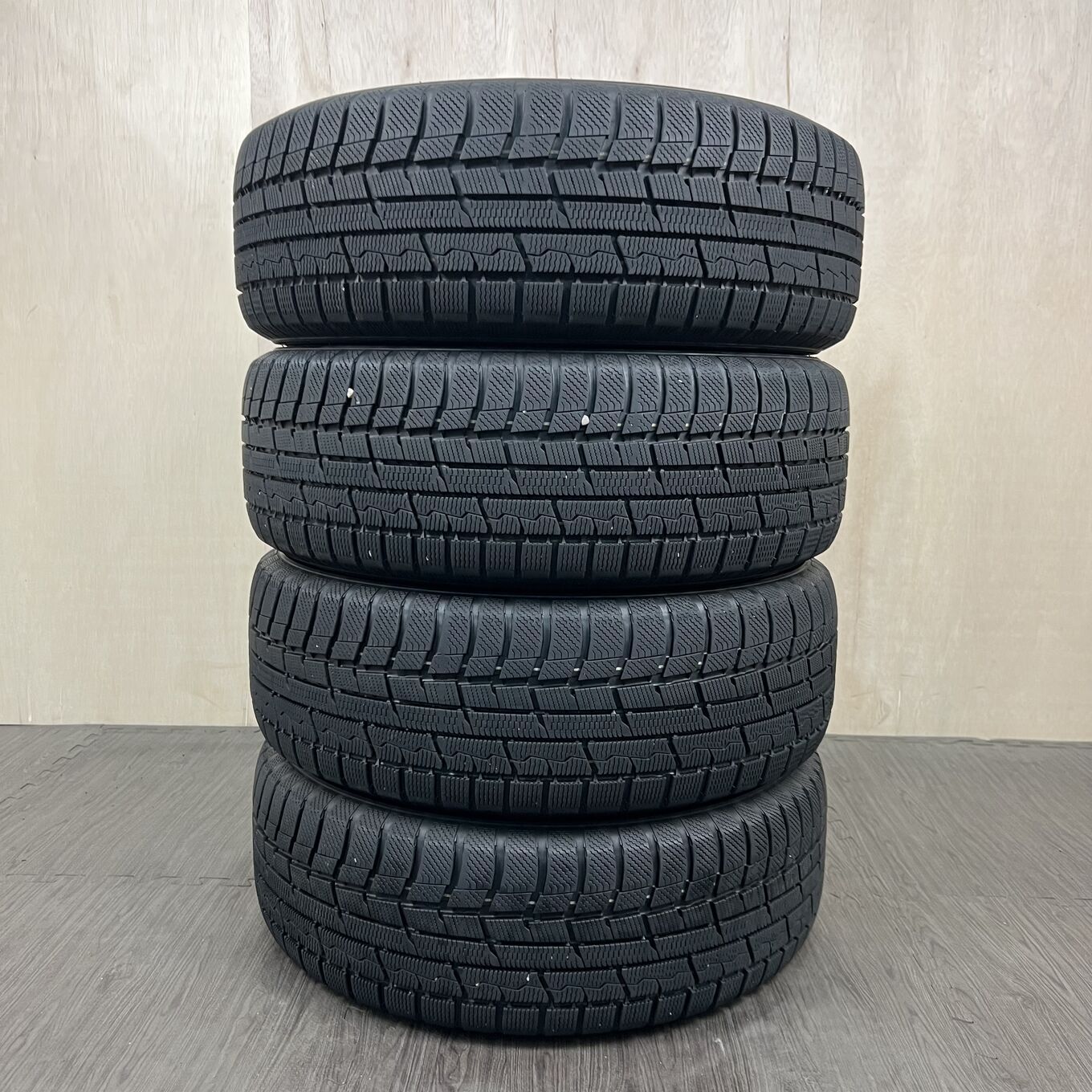 セット]TOYOTA 16インチ + TOYO スタッドレスタイヤ 215/60R16 