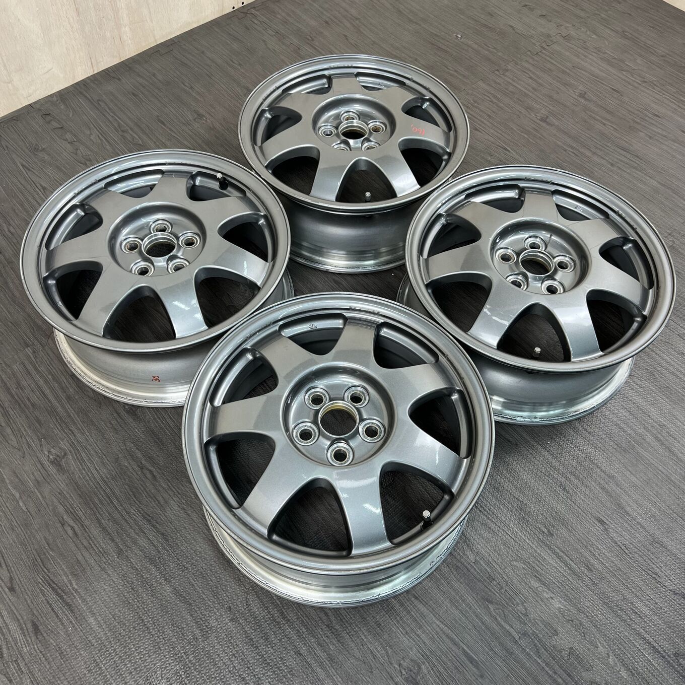 セット]TOYOTA 16インチ + TOYO スタッドレスタイヤ 215/60R16 