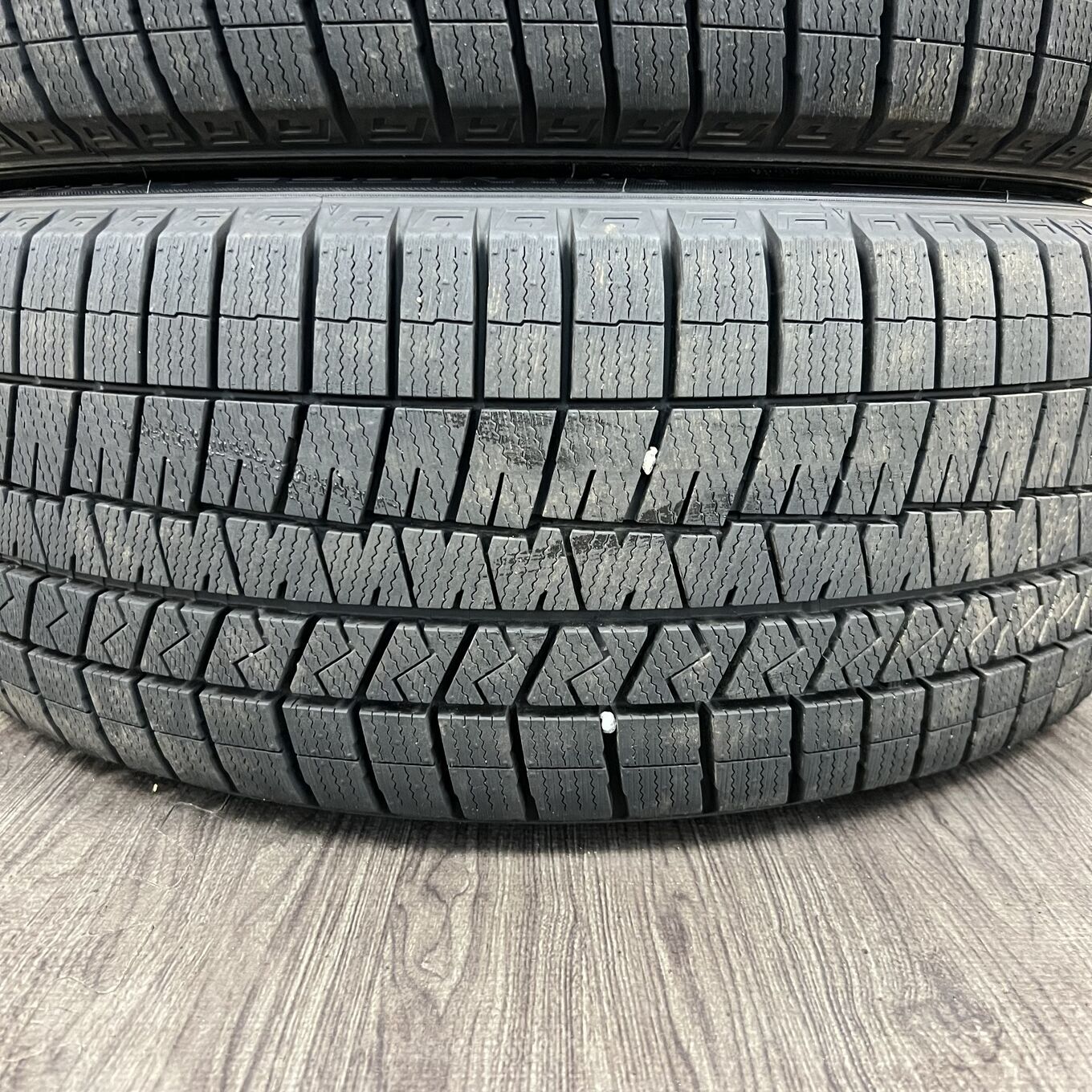 タイヤのみ]スタッドレスタイヤ 235/50R18 DUNLOP WINTERMAXX WM03 4本 