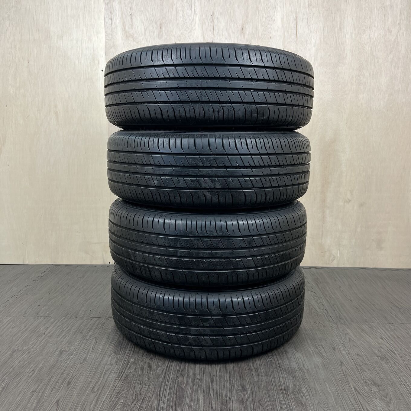 タイヤのみ]サマータイヤ 215/60R16 GOODYEAR EFFICIENT GRIP ECO EG02
