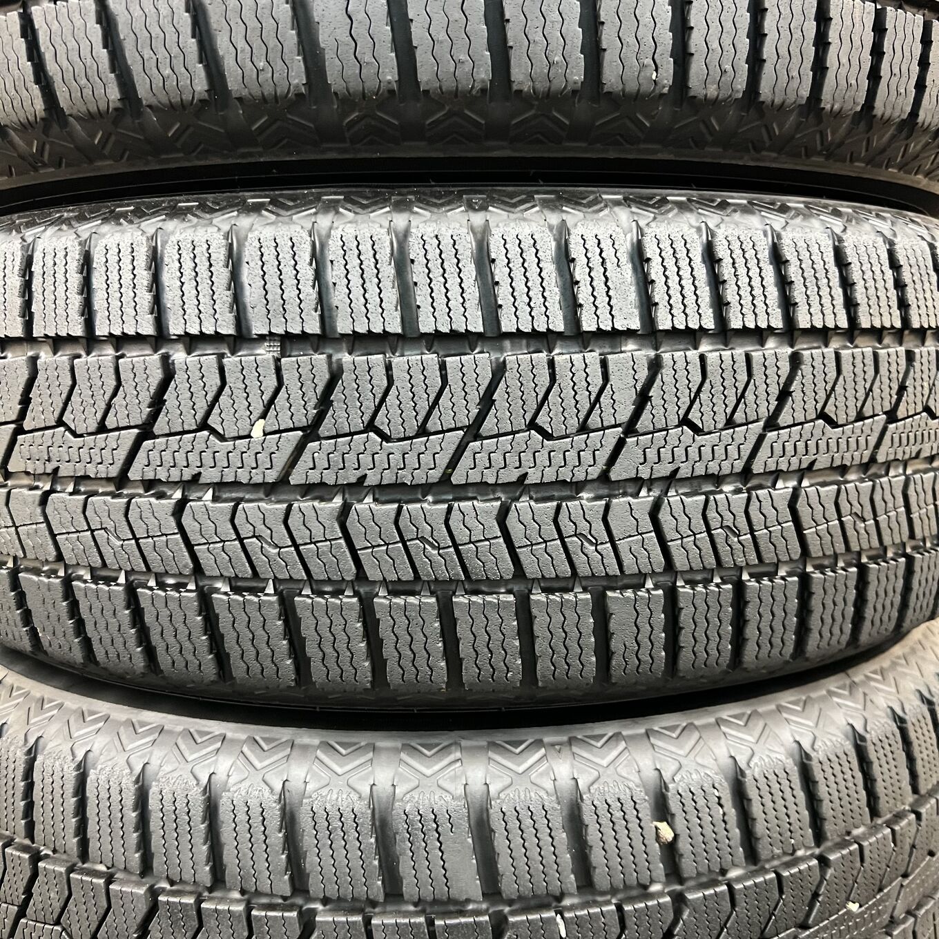TOYO 185/65r15 スタッドレスタイヤ 4本セット‼️ タイヤのみ]スタッドレスタイヤ 185/65R15 TOYO OBSERVE GARIT GIZ2 4