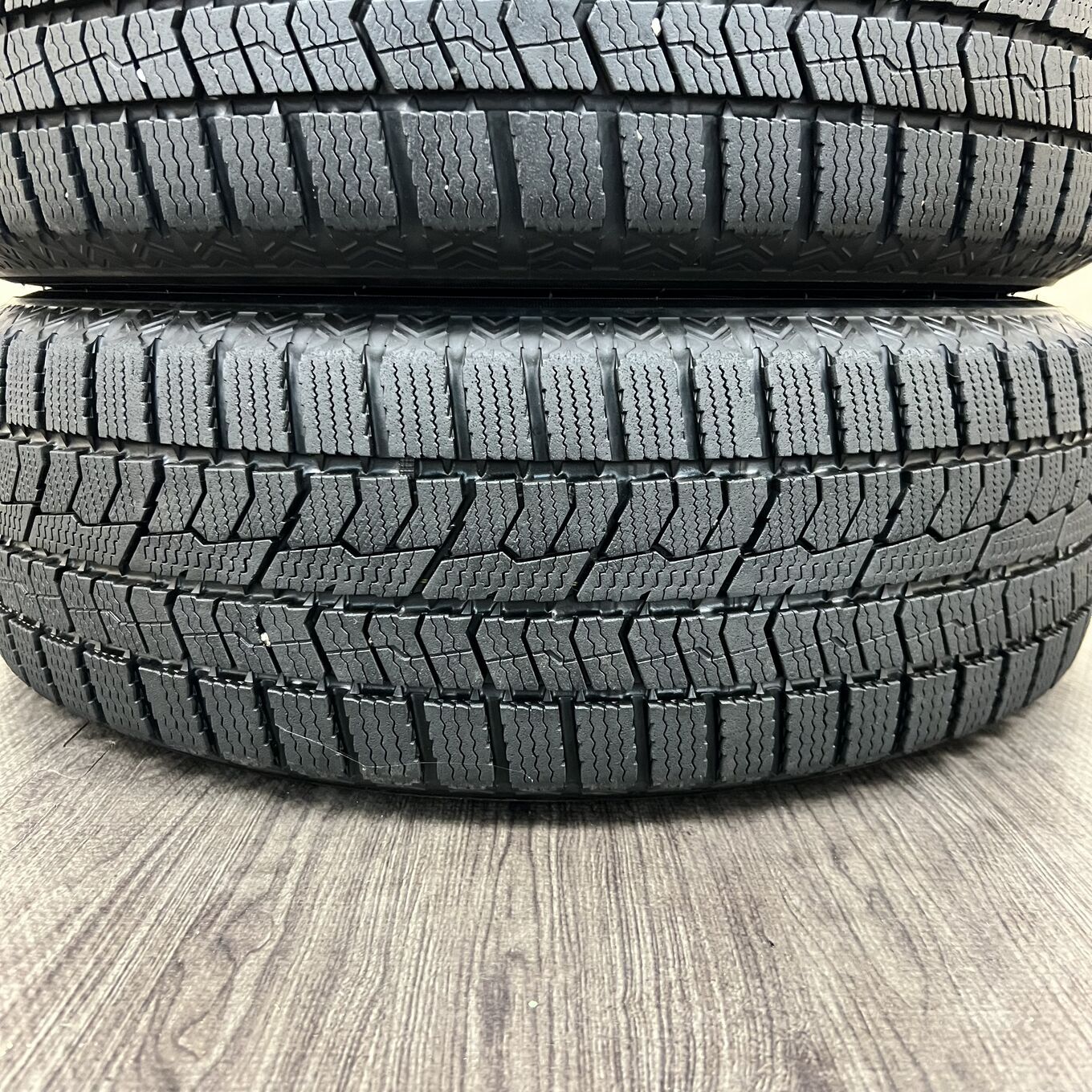 タイヤのみ]スタッドレスタイヤ 185/65R15 TOYO OBSERVE GARIT GIZ2 4