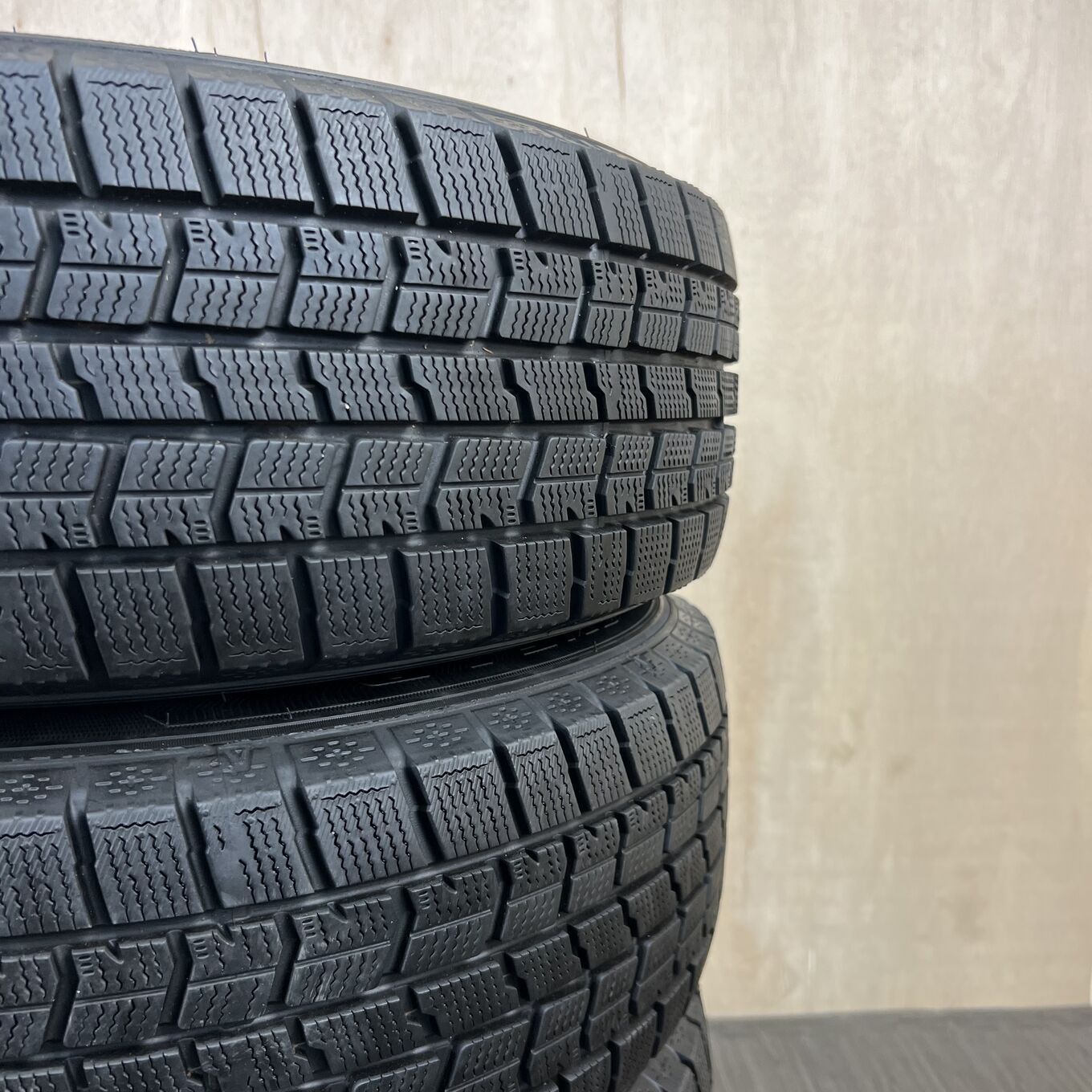 タイヤのみ]スタッドレスタイヤ 205/65R16 GOODYEAR ICE NAVI 7 4本