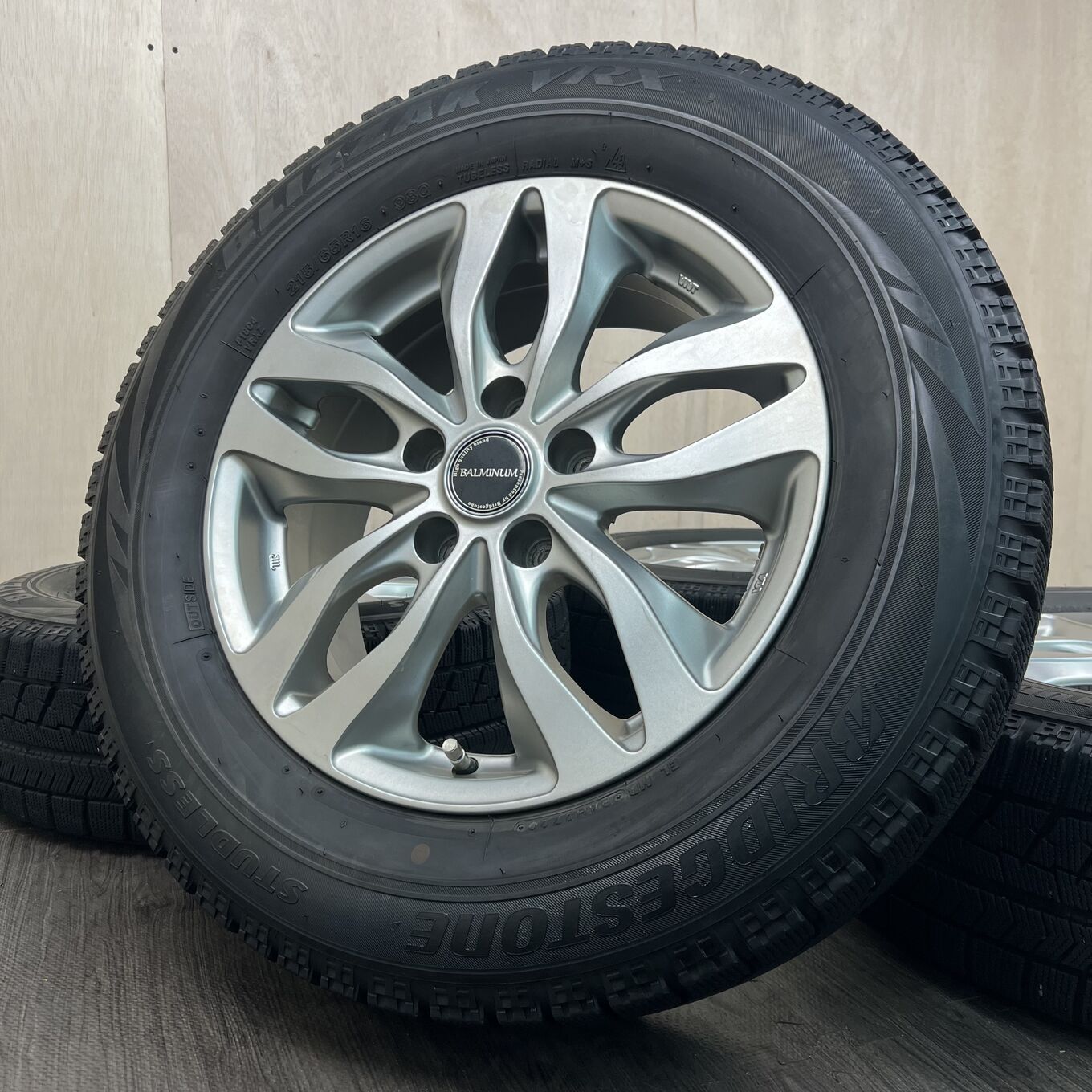 セット]BRIDGESTONE 16インチ + BRIDGESTONE スタッドレスタイヤ 215