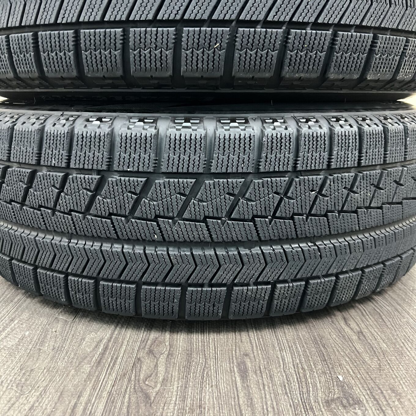 セット]BRIDGESTONE 16インチ + BRIDGESTONE スタッドレスタイヤ 215