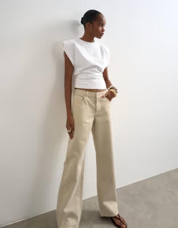 トップショップ レディース ボトムス デニムパンツ ストレート ローライズ ジーンズ Topshop Ember low rise straight leg jeans in oat