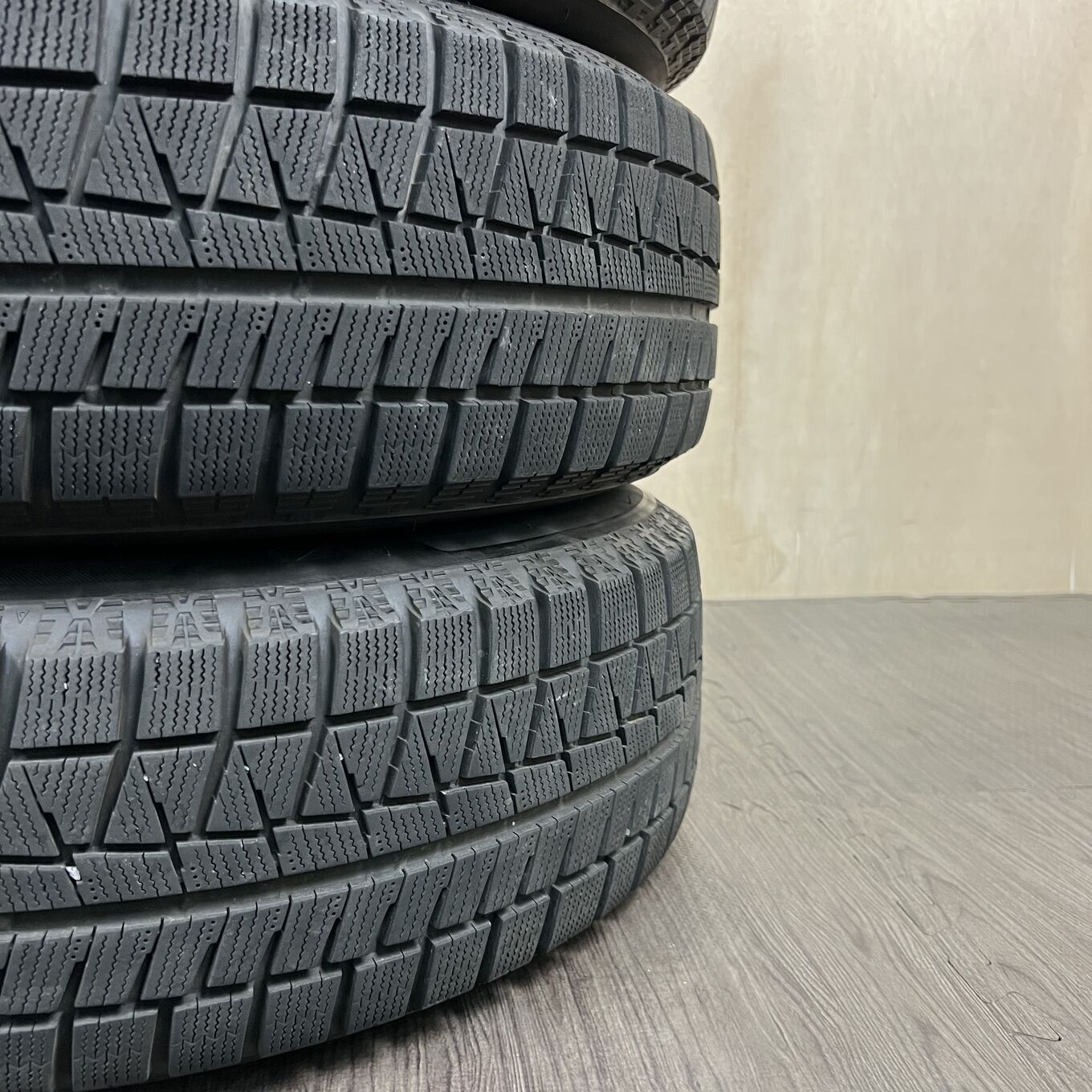 セット]BRIDGESTONE 16インチ + BRIDGESTONE スタッドレスタイヤ 215