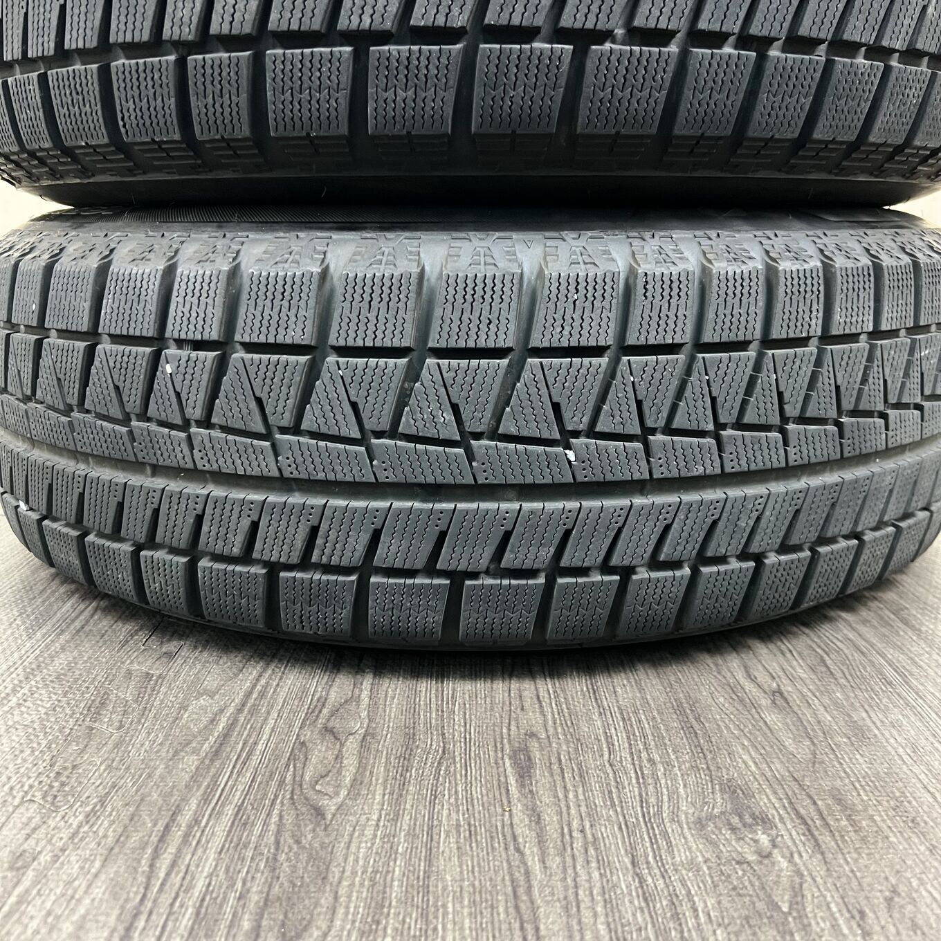 セット]BRIDGESTONE 16インチ + BRIDGESTONE スタッドレスタイヤ 215